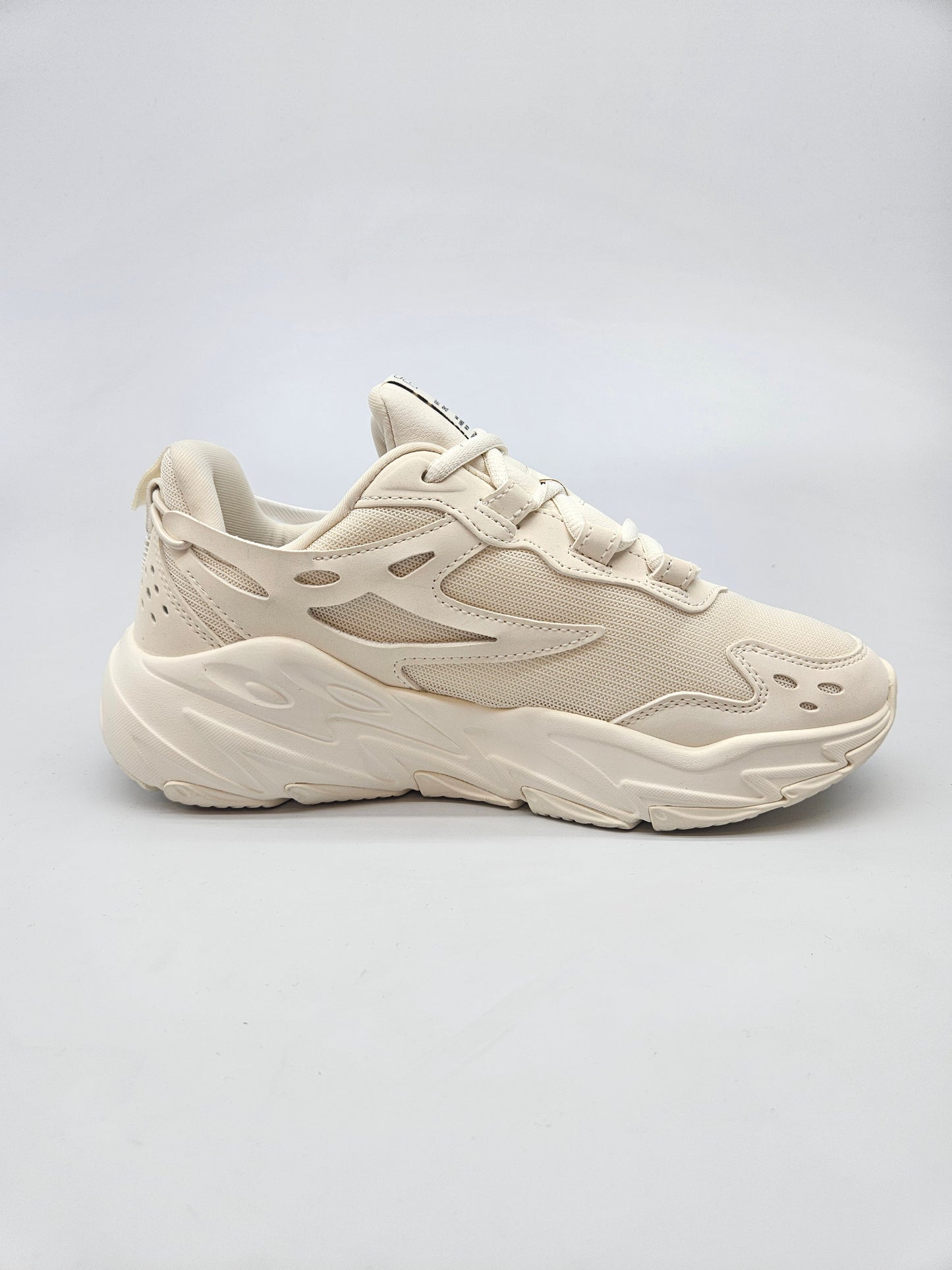 FILA NOVI ORIGINAL PATIKI BR 38.5