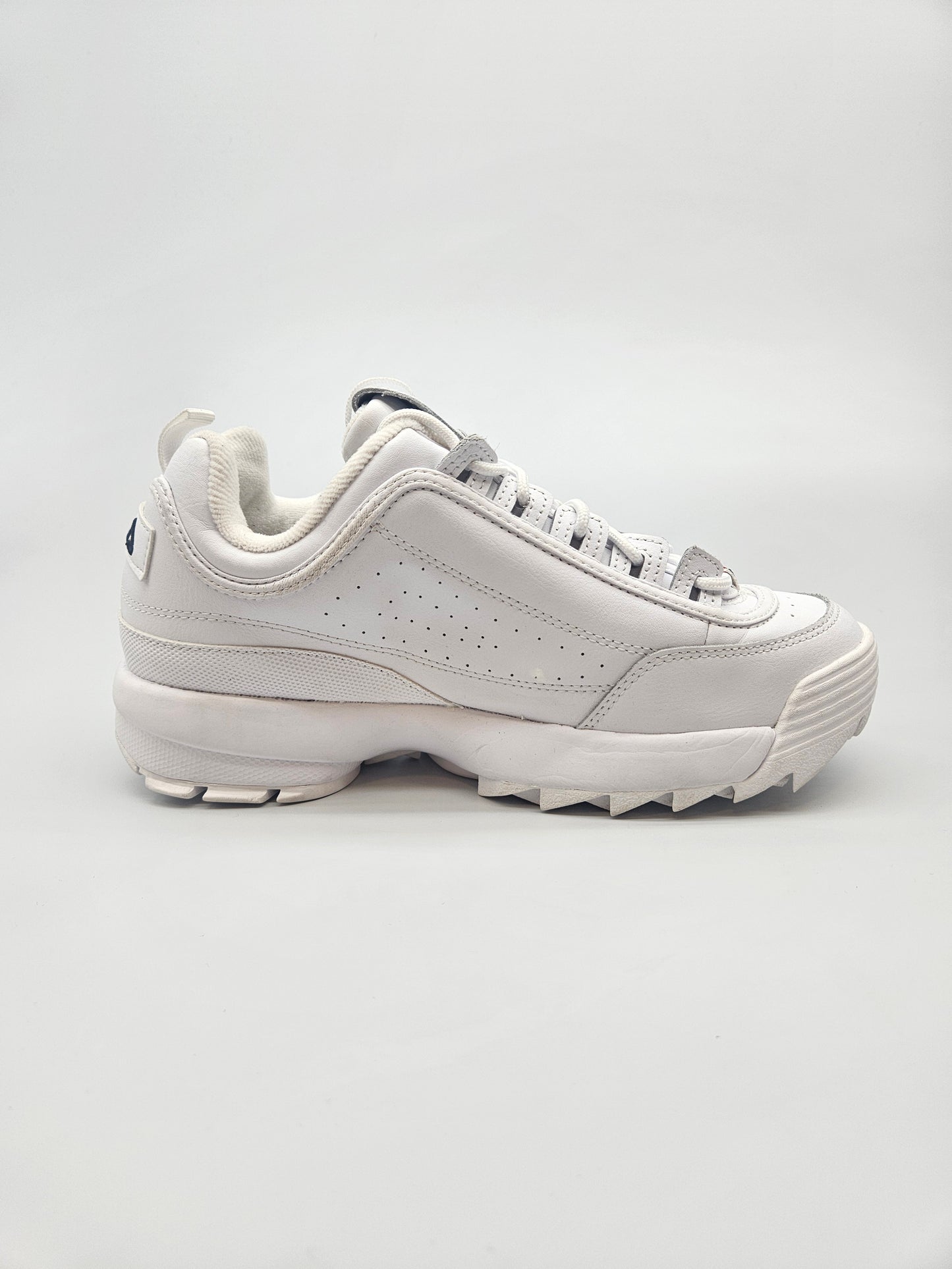 FILA NOVI ORIGINAL PATIKI BR 41