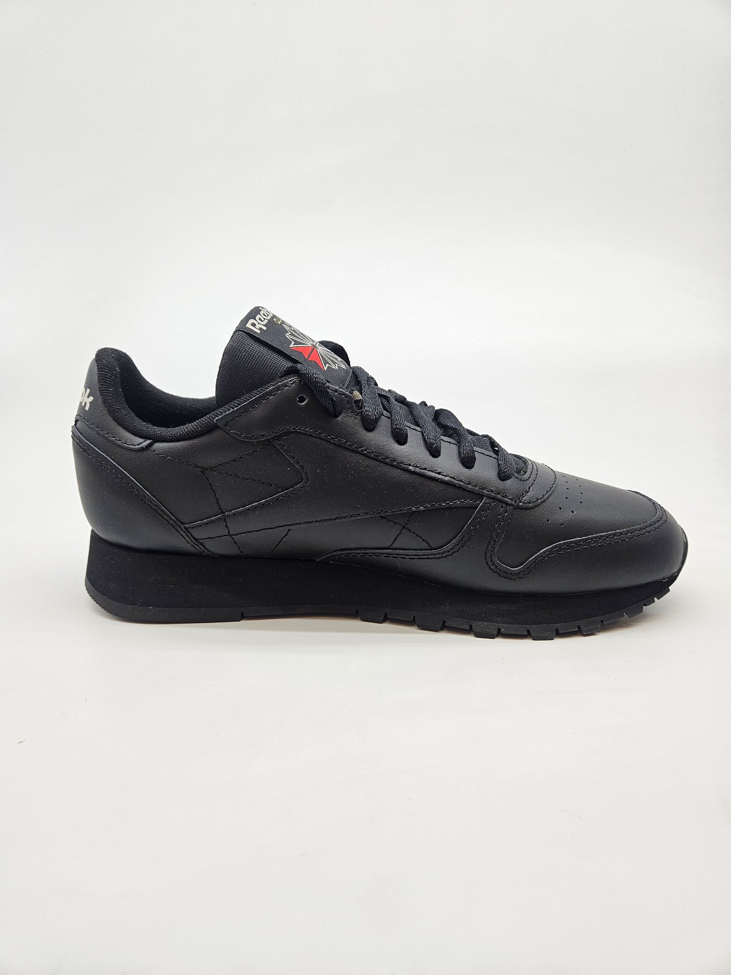 REEBOK NOVI ORIGINAL PATIKI BR 39