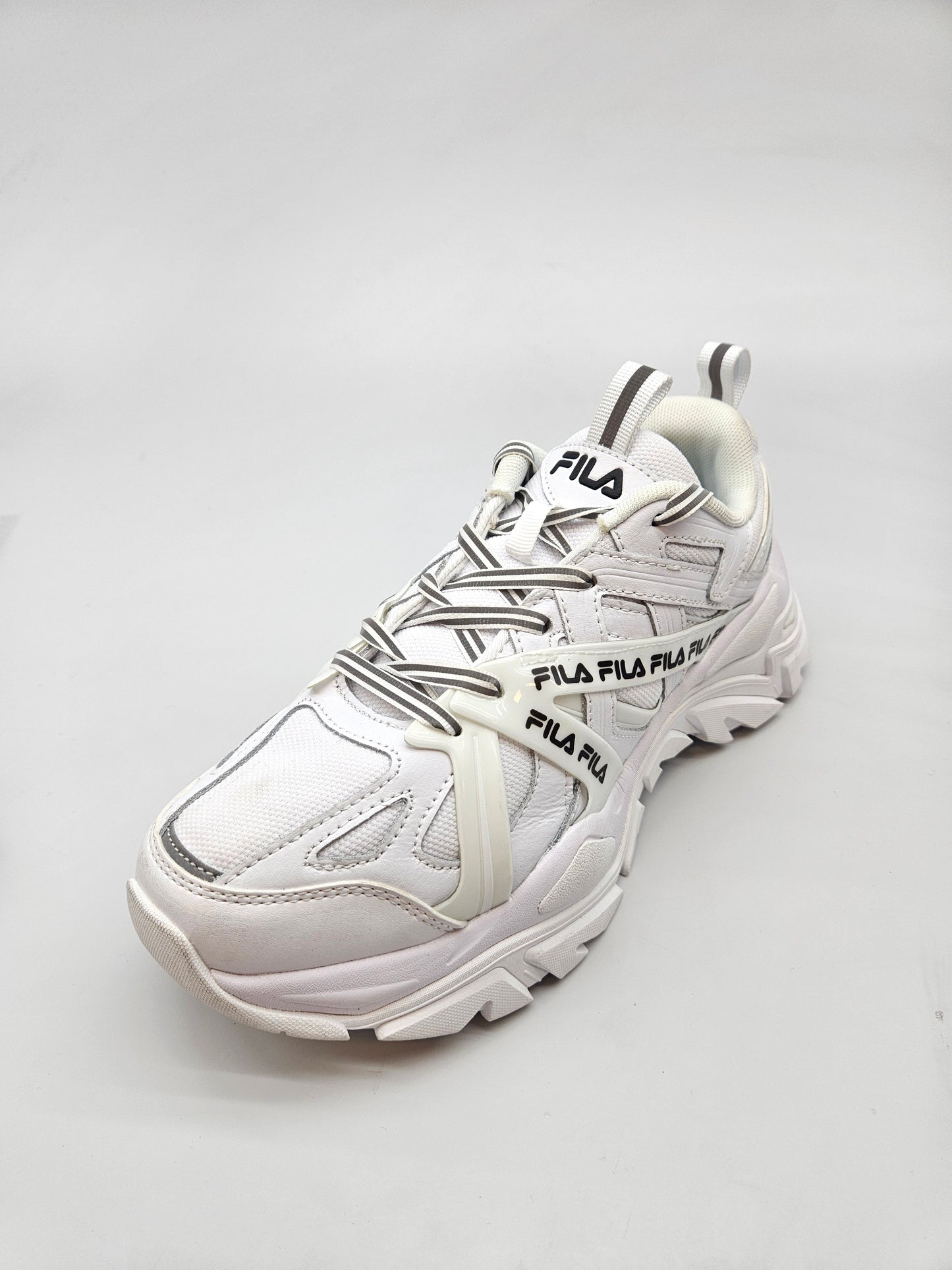 FILA NOVI ORIGINAL PATIKI BR 41