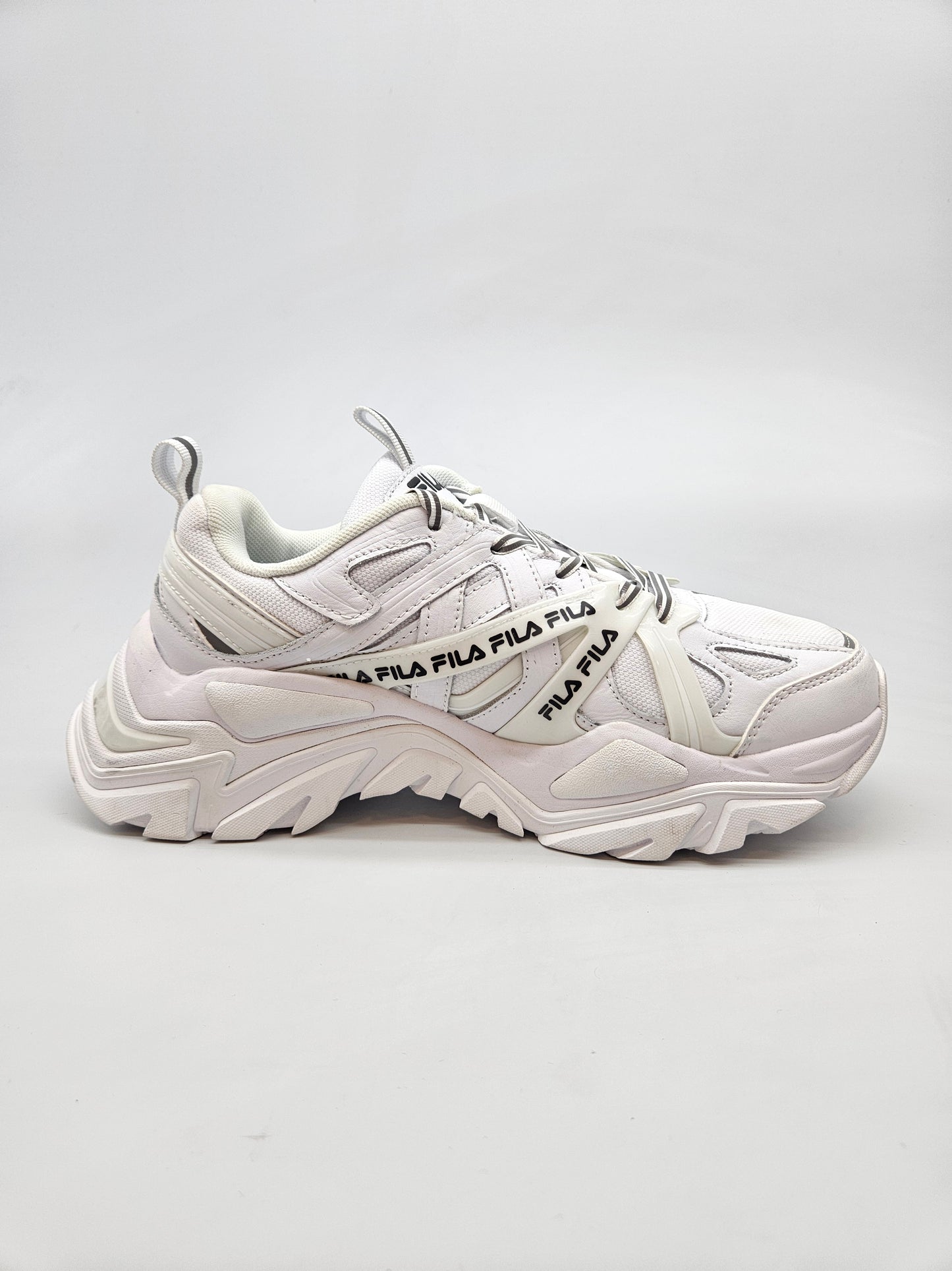 FILA NOVI ORIGINAL PATIKI BR 41