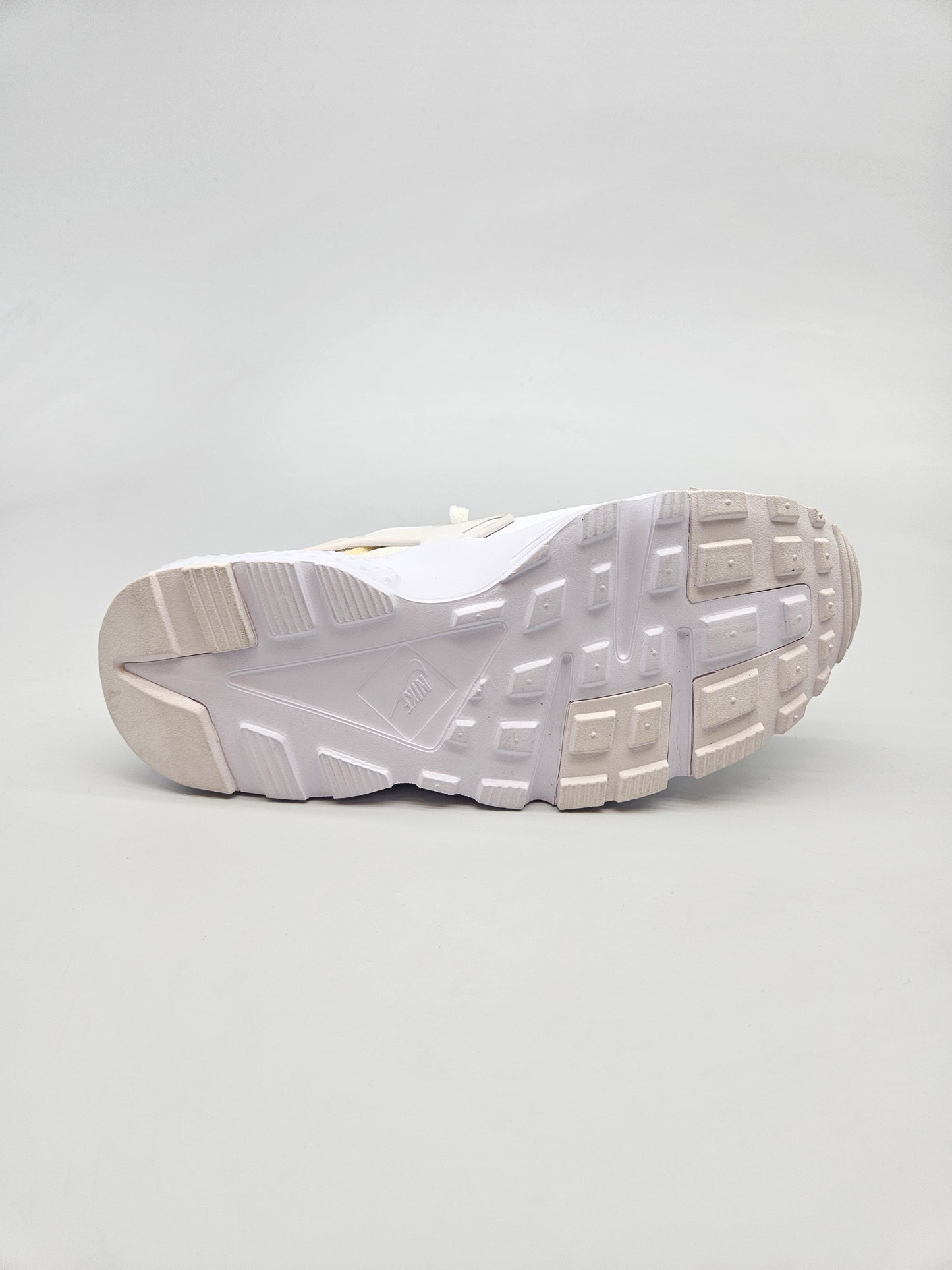 NIKE NOVI ORIGINAL PATIKI BR 38