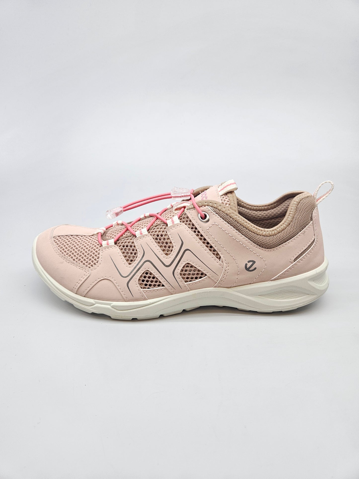 ECCO NOVI ORIGINAL PATIKI BR 39
