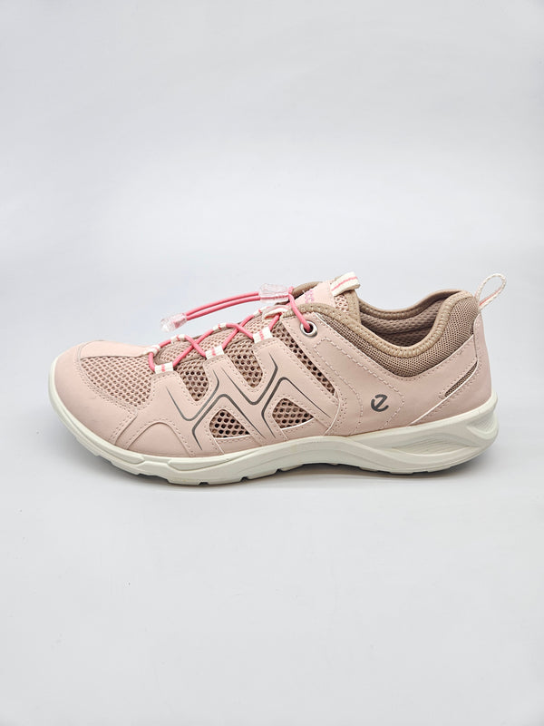 ECCO NOVI ORIGINAL PATIKI BR 39