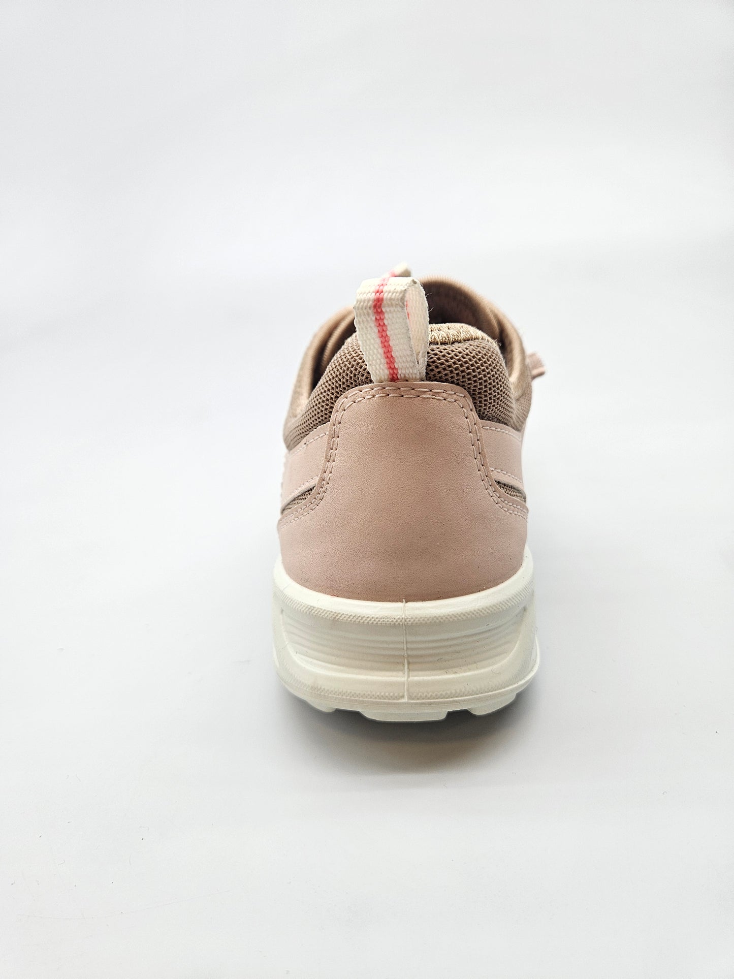 ECCO NOVI ORIGINAL PATIKI BR 39