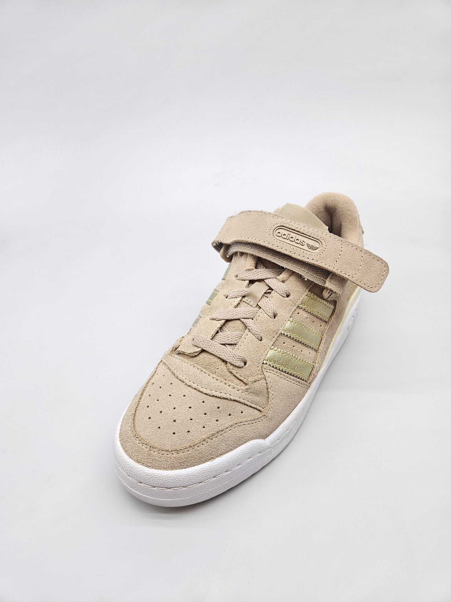 ADIDAS NOVI ORIGINAL PATIKI BR 40