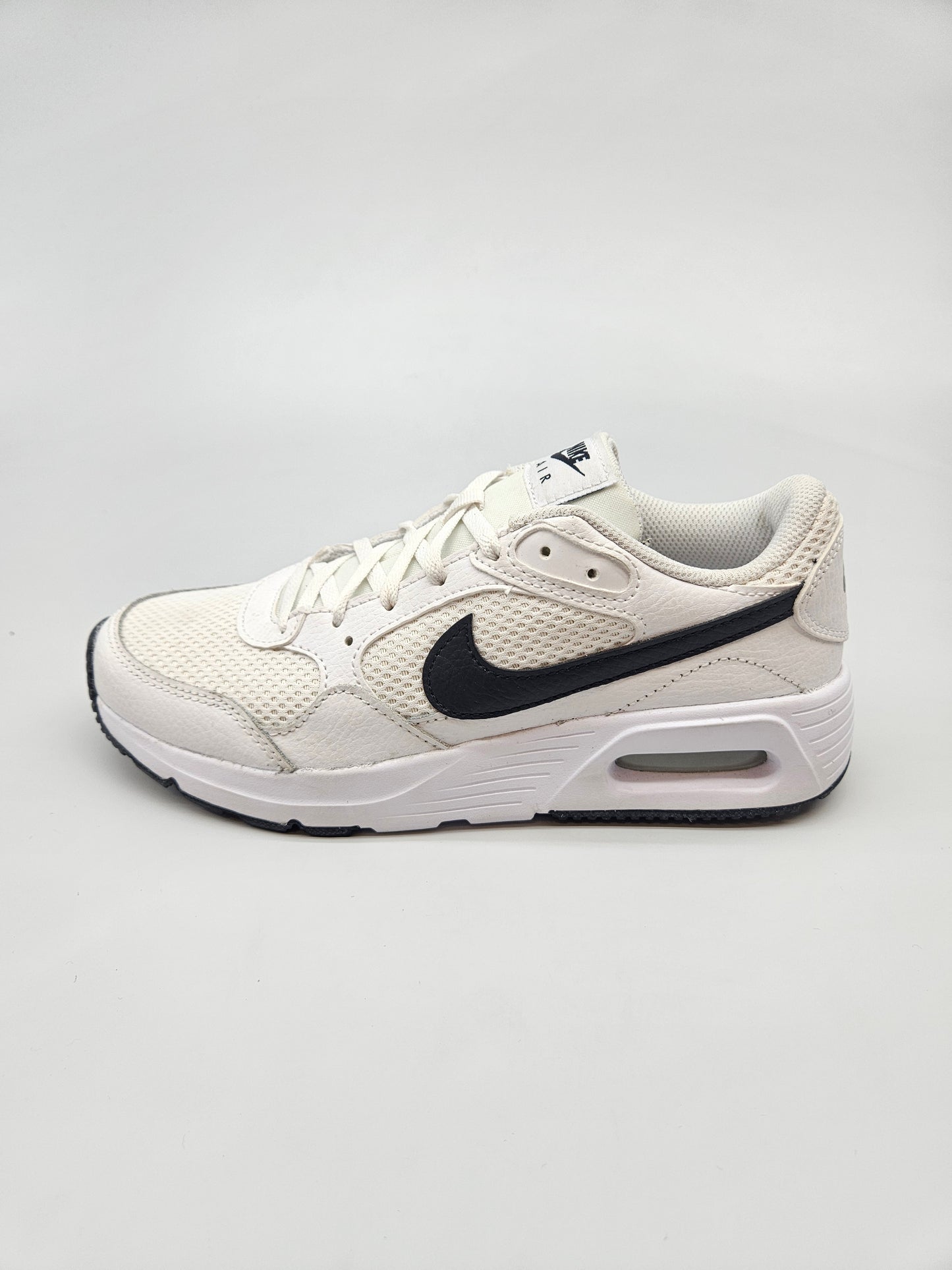 NIKE AIRMAX NOVI ORIGINAL PATIKI BR 36.5