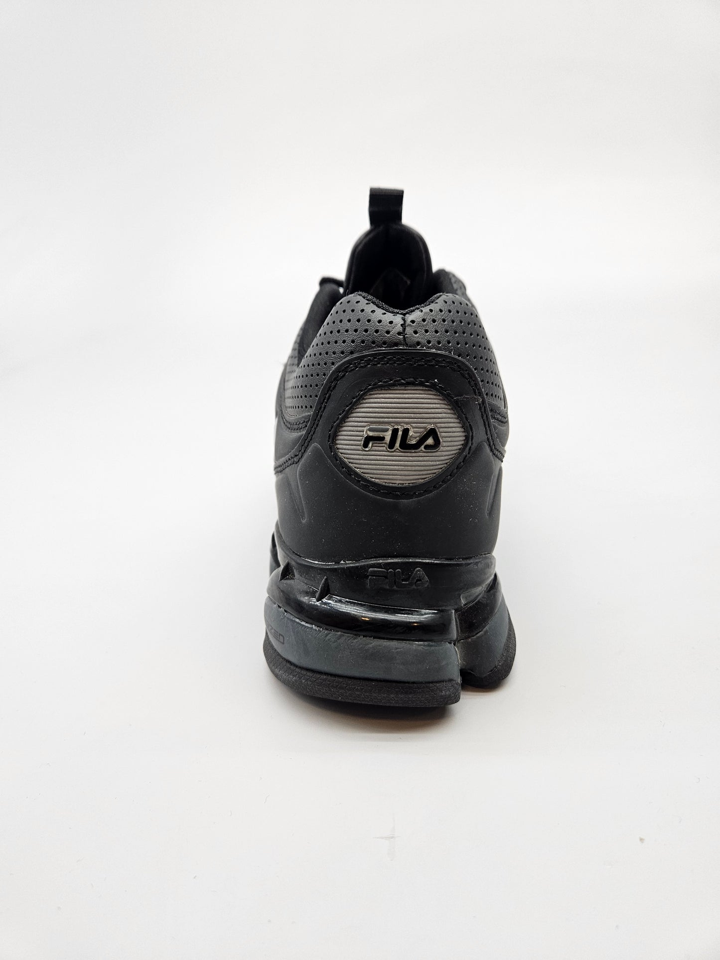 FILA NOVI ORIGINAL PATIKI BR 40