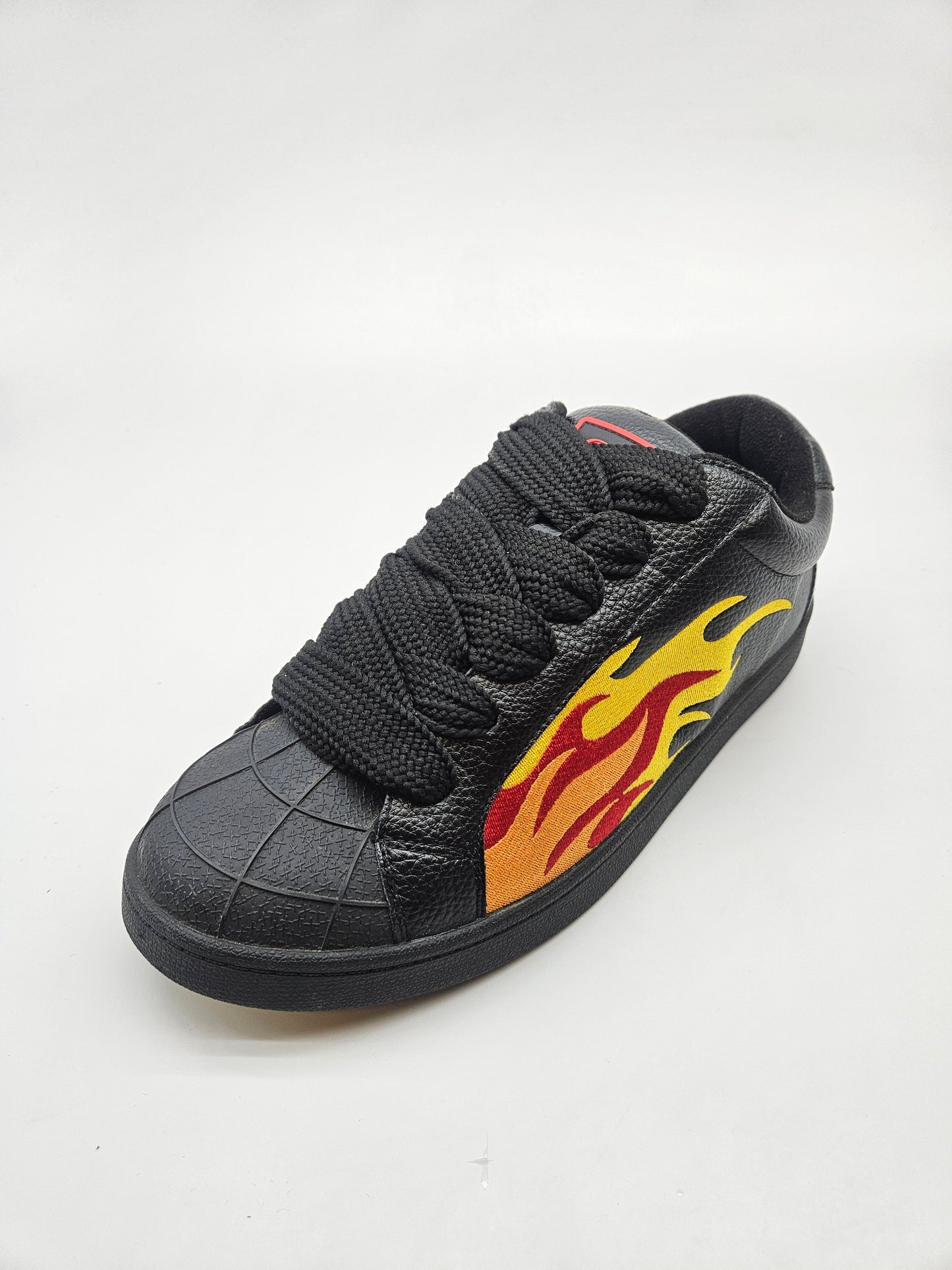 BUFFALO ORIGINAL NOVI PATIKI BR 44