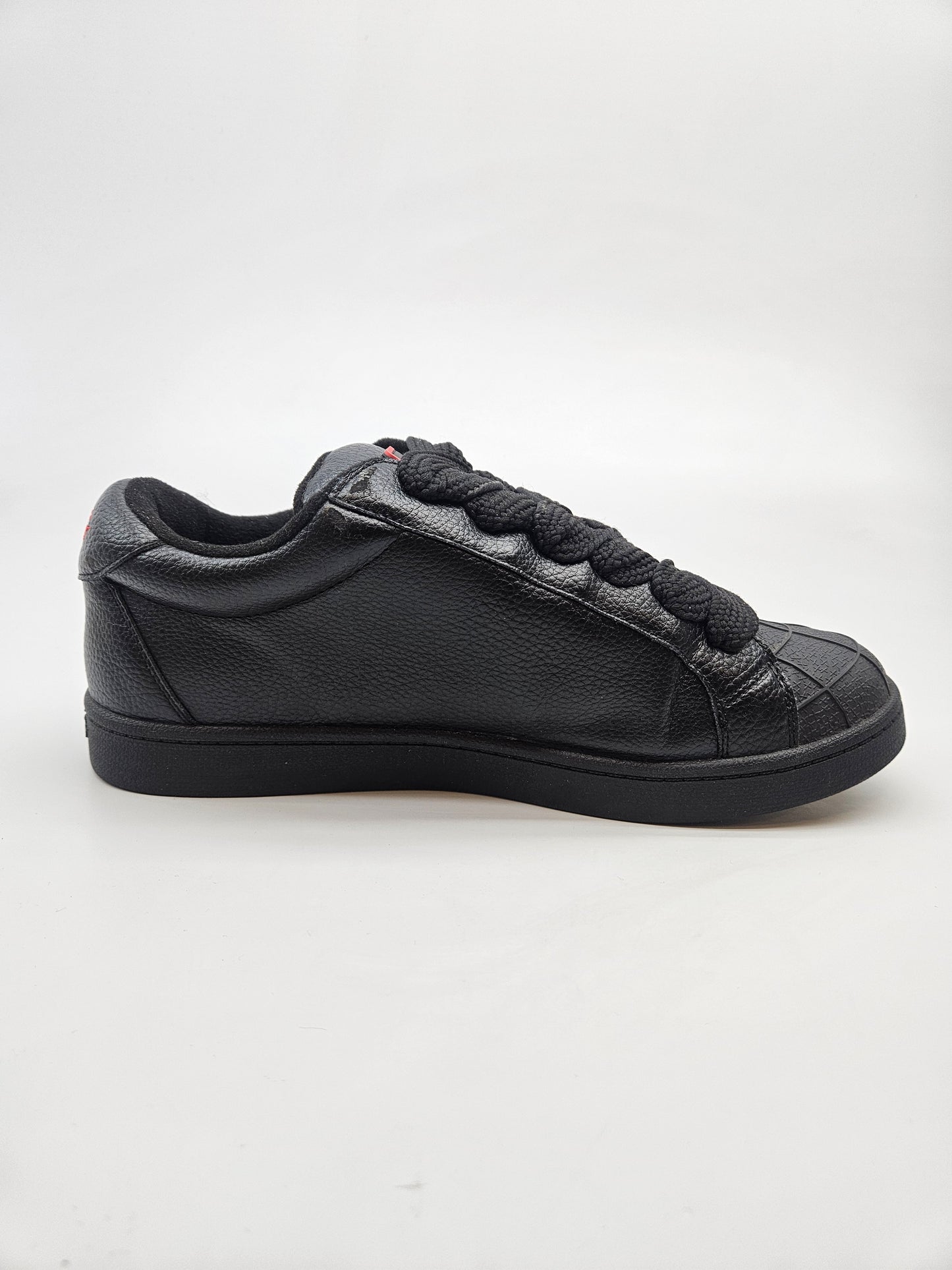 BUFFALO ORIGINAL NOVI PATIKI BR 44