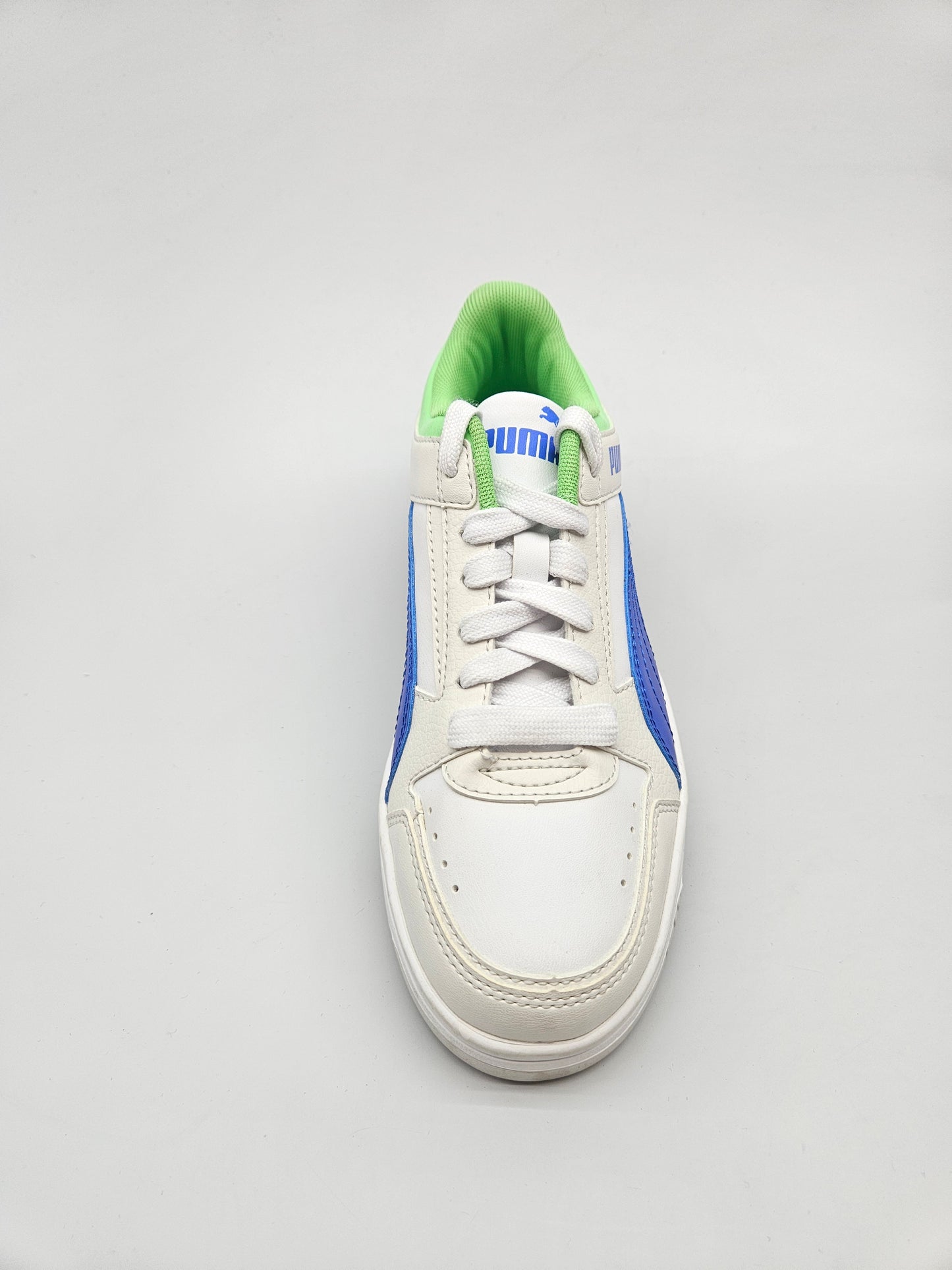 PUMA NOVI ORIGINAL PATIKI BR 35.5
