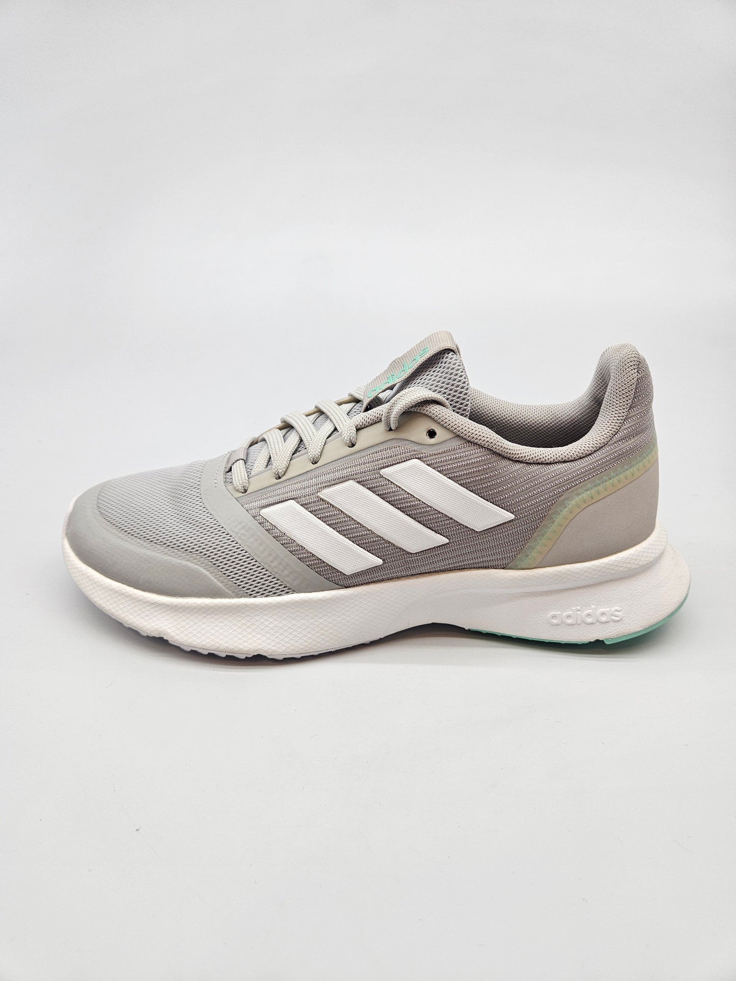 ADIDAS NOVI ORIGINAL PATIKI BR 36.5