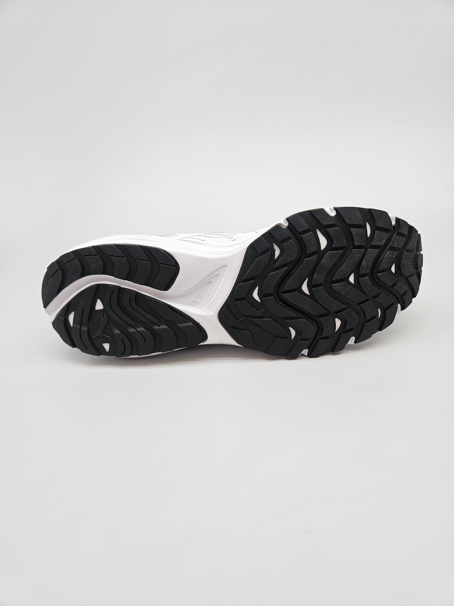 PUMA NOVI ORIGINAL PATIKI BR 42.5