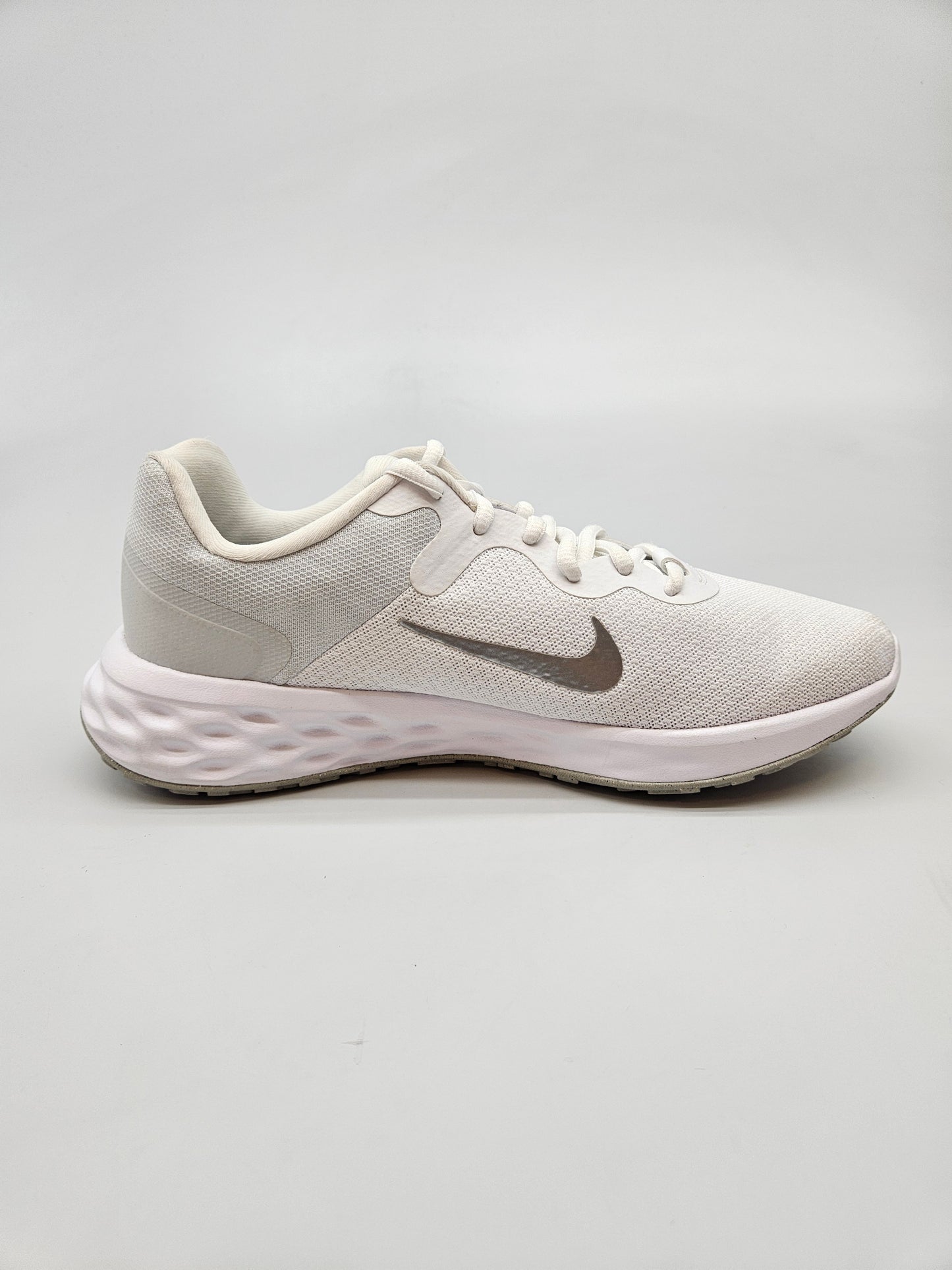 NIKE NOVI ORIGINAL PATIKI BR 41