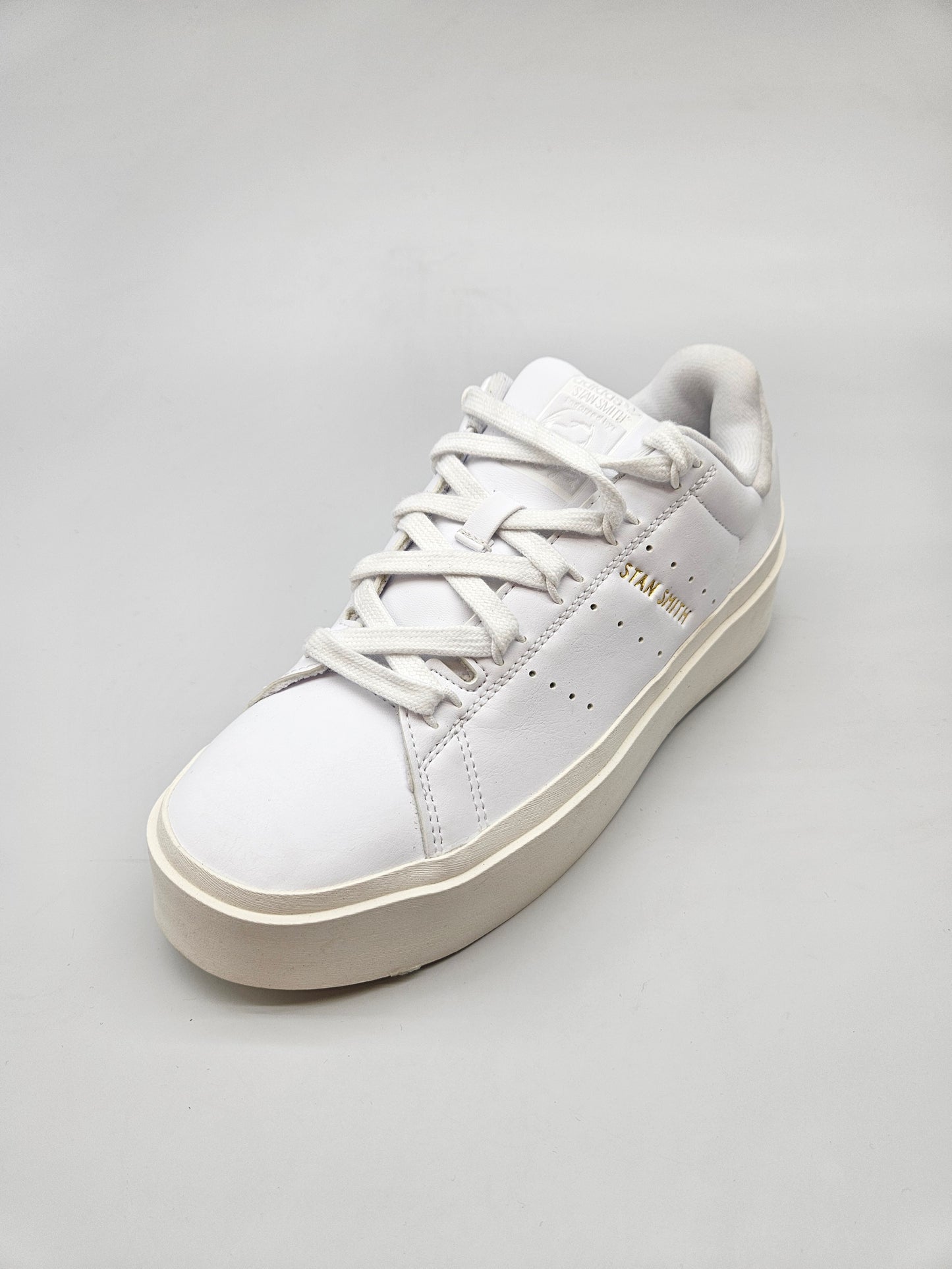 ADIDAS NOVI ORIGINAL PATIKI BR 39
