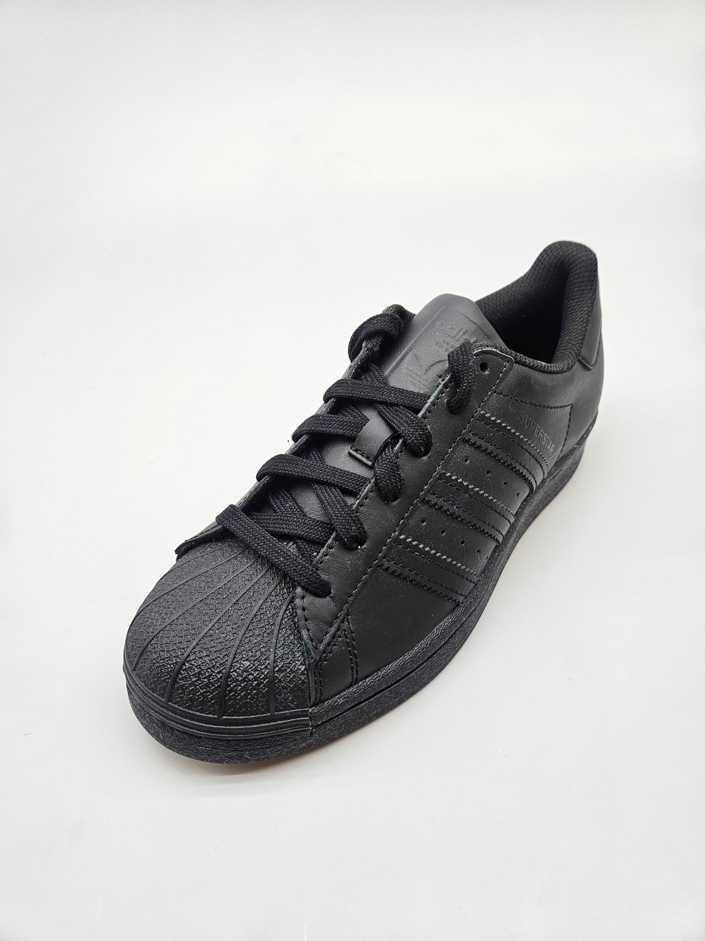 ADIDAS NOVI ORIGINAL PATIKI BR 36