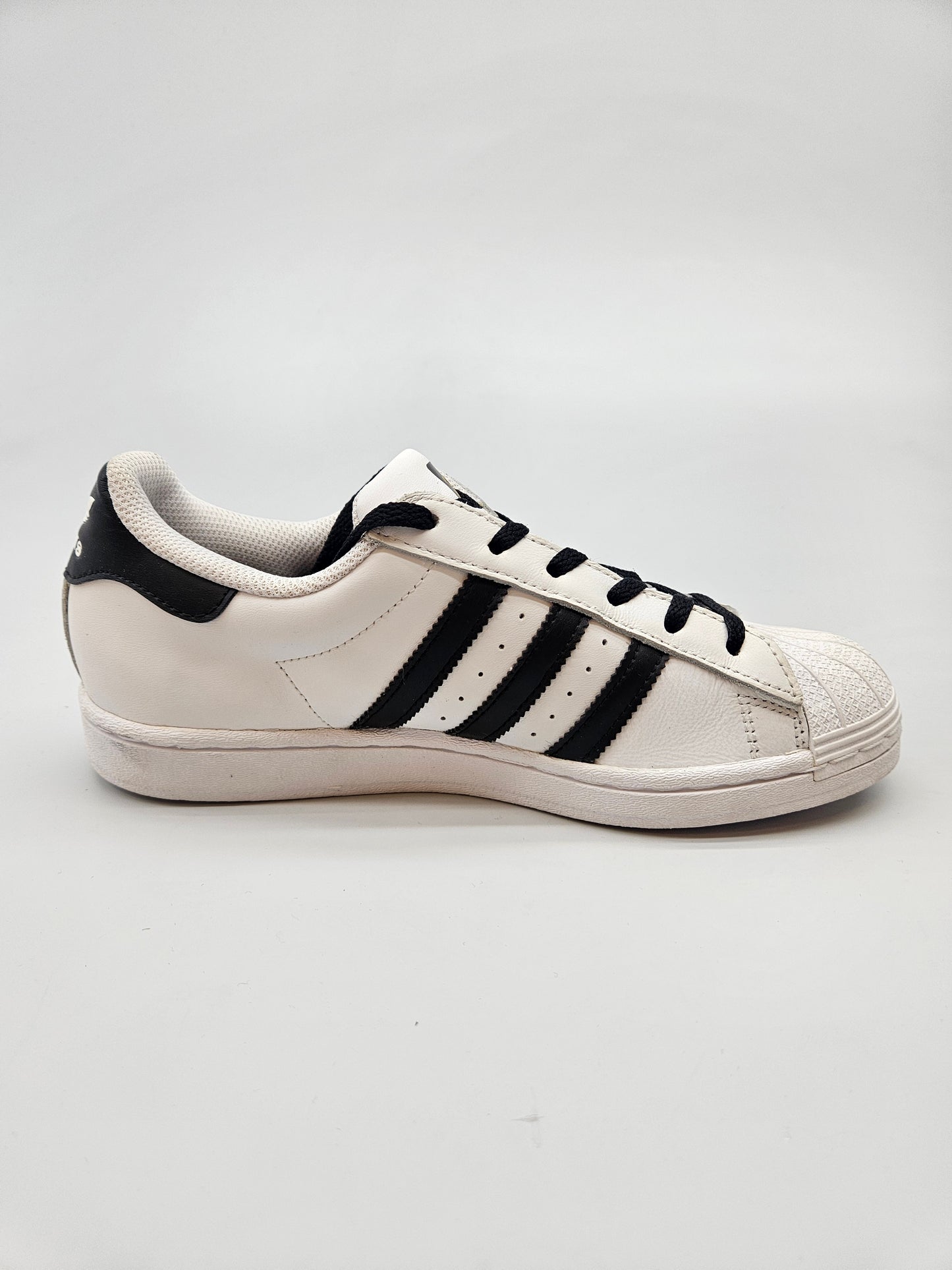 ADIDAS NOVI ORIGINAL PATIKI BR 36.5