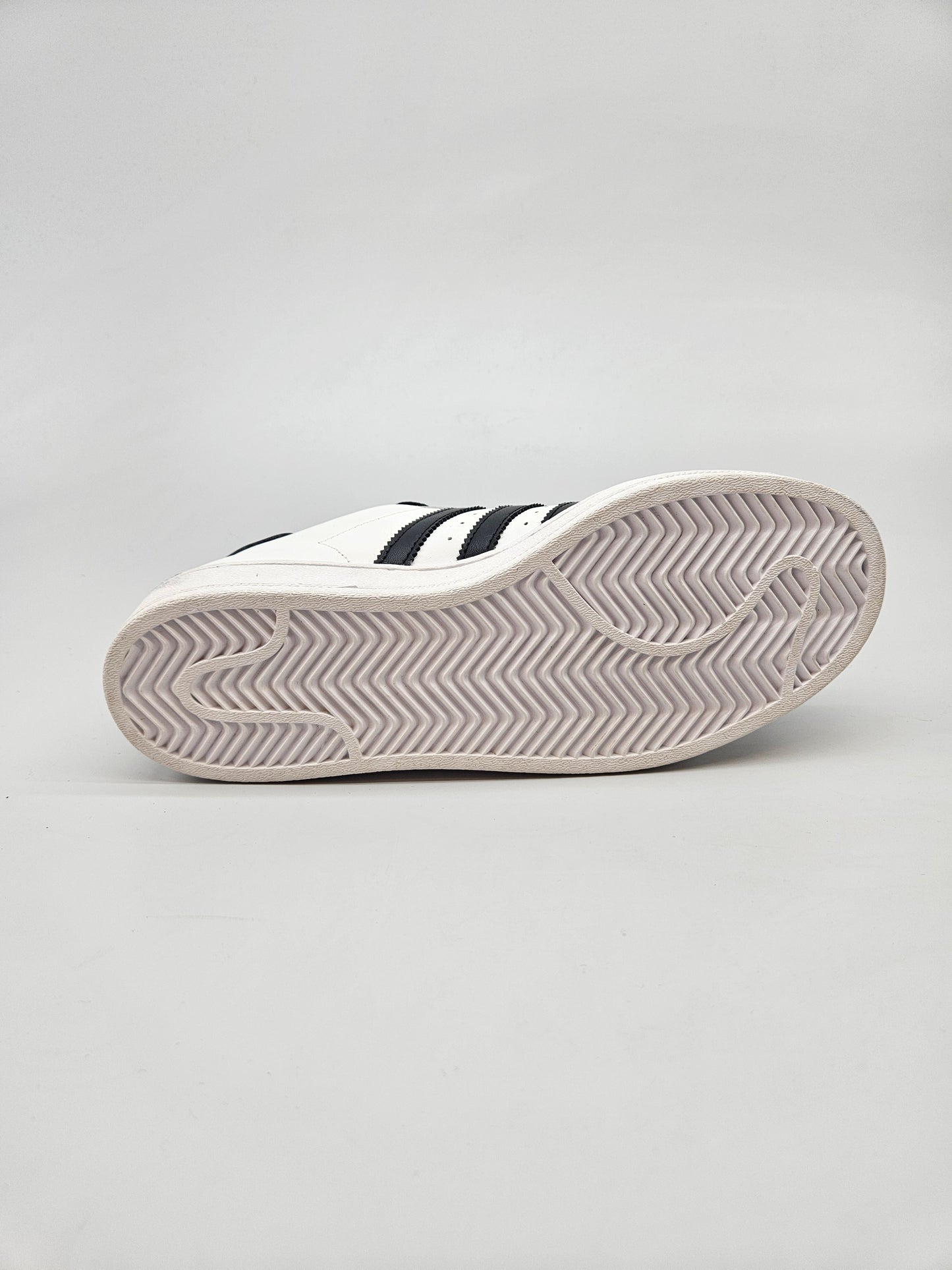 ADIDAS NOVI ORIGINAL PATIKI BR 36.5