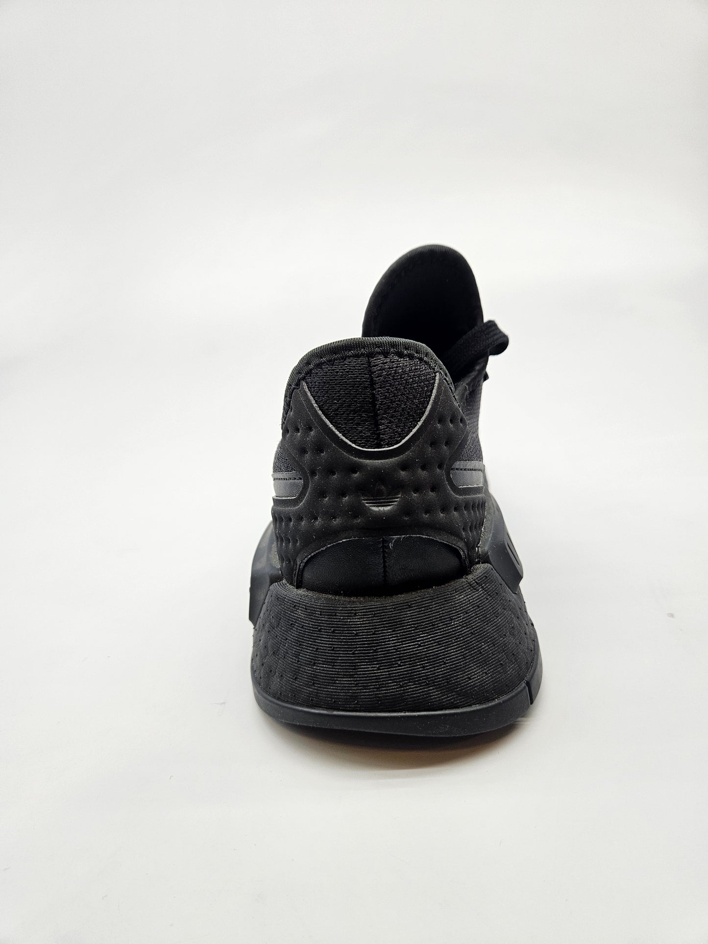 ADIDAS NOVI ORIGINAL PATIKI BR 36.5