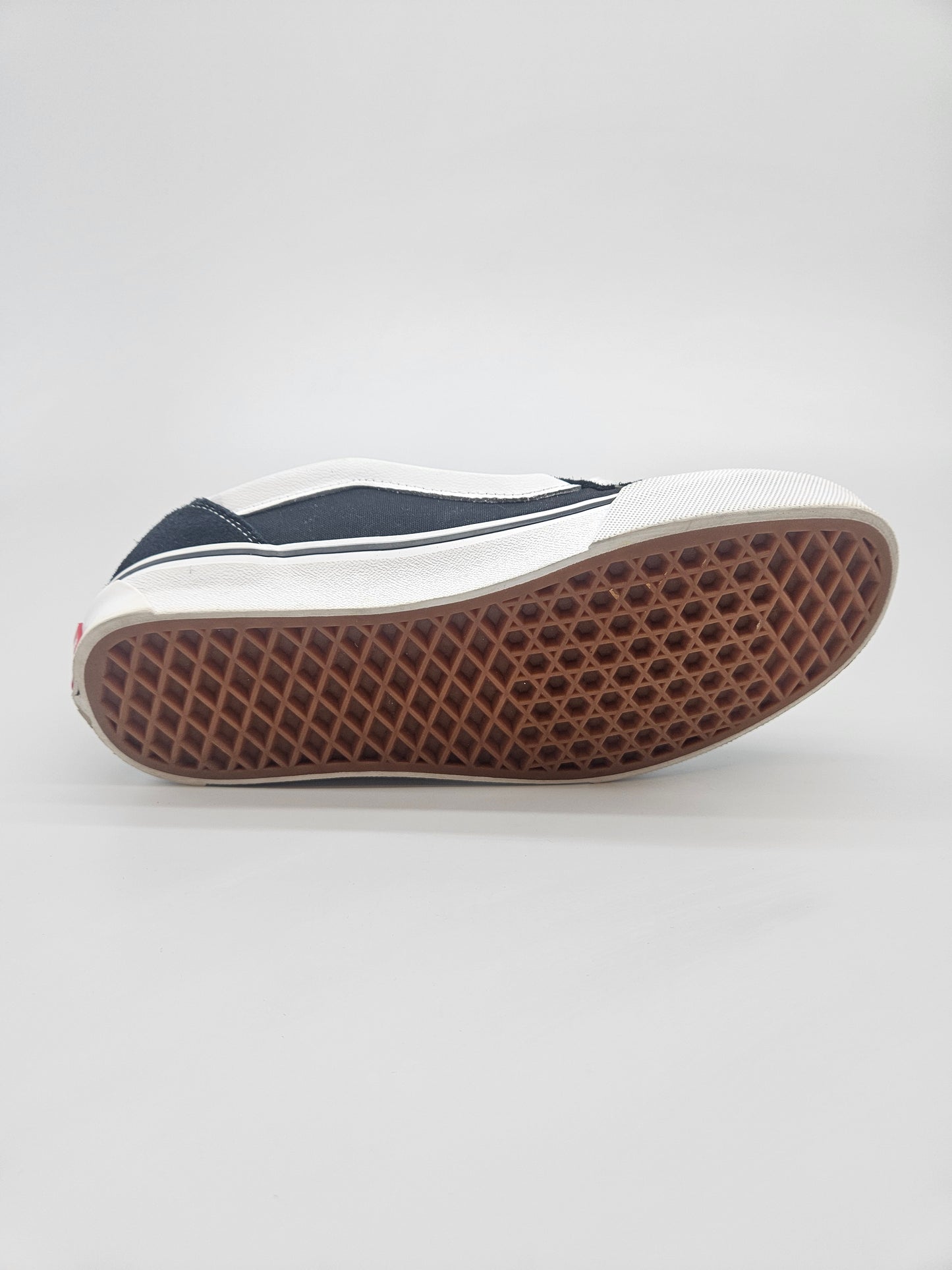 VANS NOVI ORIGINAL PATIKI BR 39