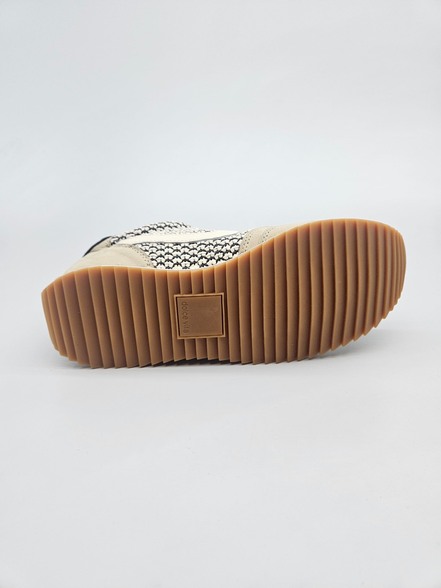 DOLCE VITA NOVI ORIGINAL PATIKI BR 37
