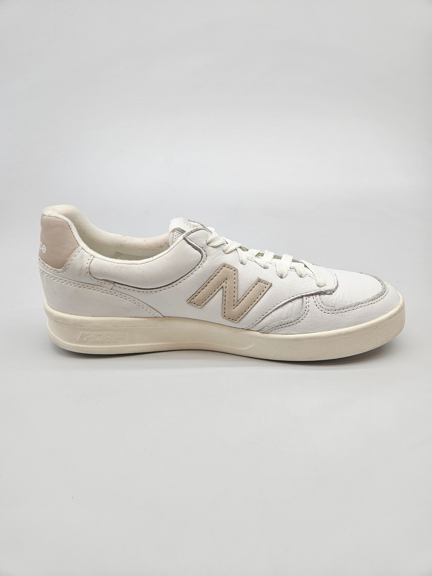 NEW BALANCE NOVI ORIGINAL PATIKI BR 41.5