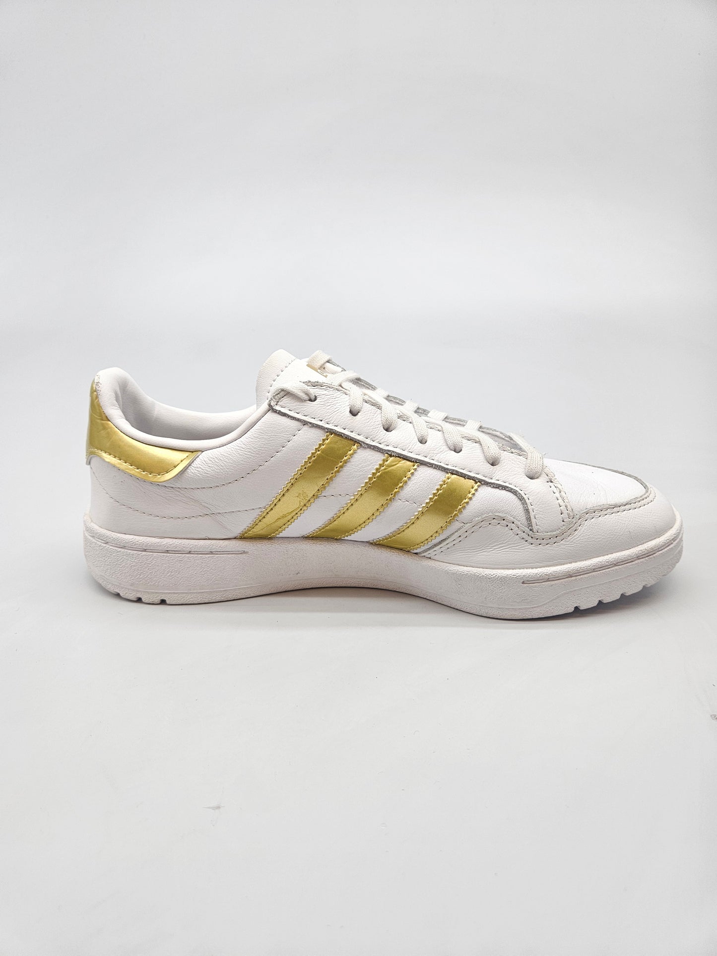 ADIDAS NOVI ORIGINAL PATIKI BR 39