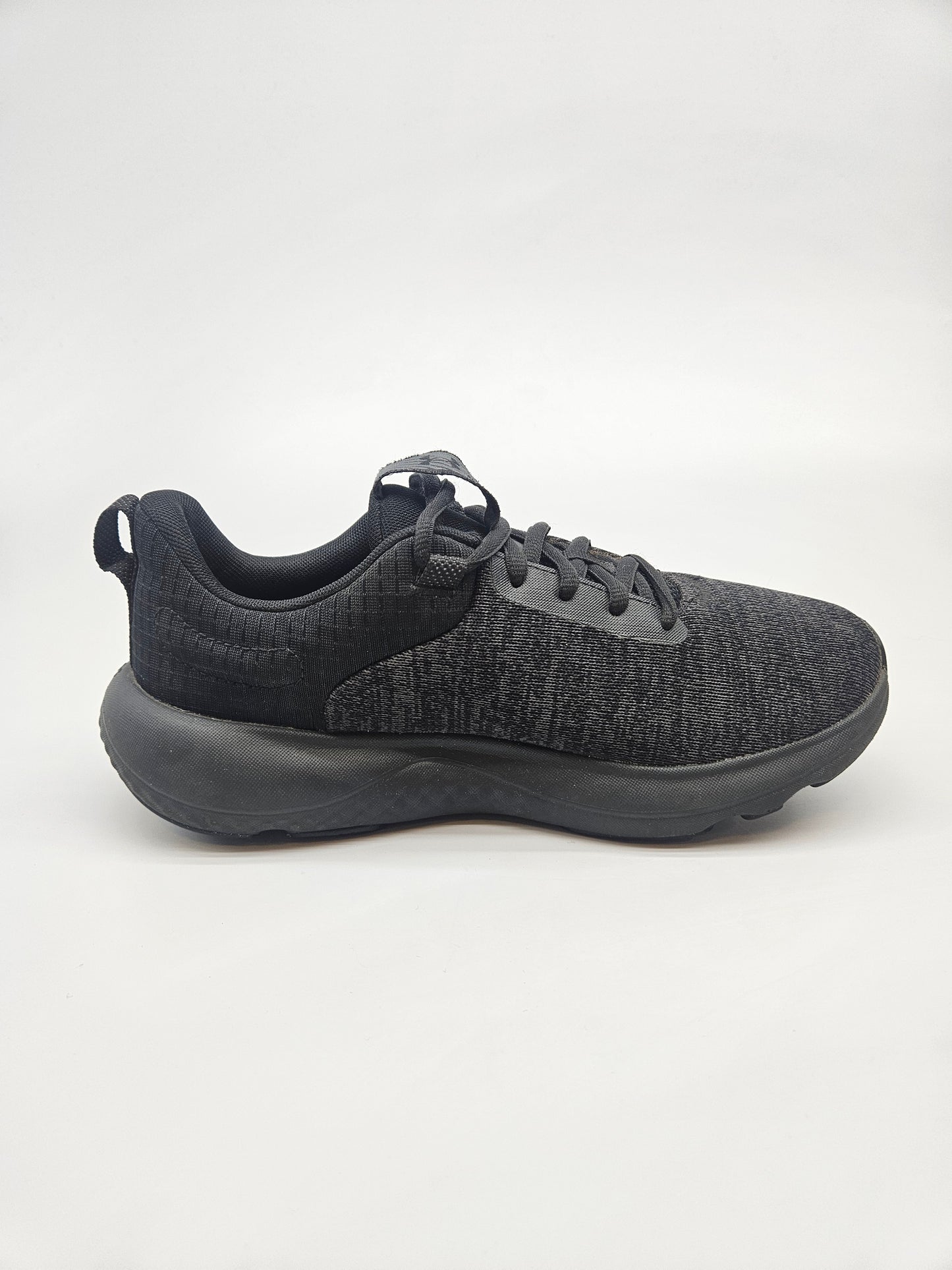 UNDER ARMOUR ORIGINAL PATIKI BR 38.5