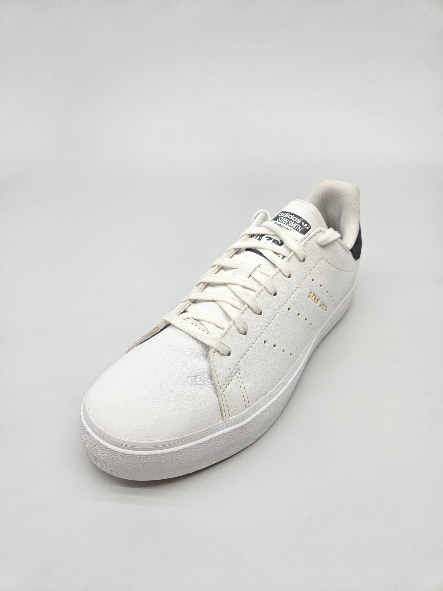 ADIDAS NOVI ORIGINAL PATIKI BR 38.5