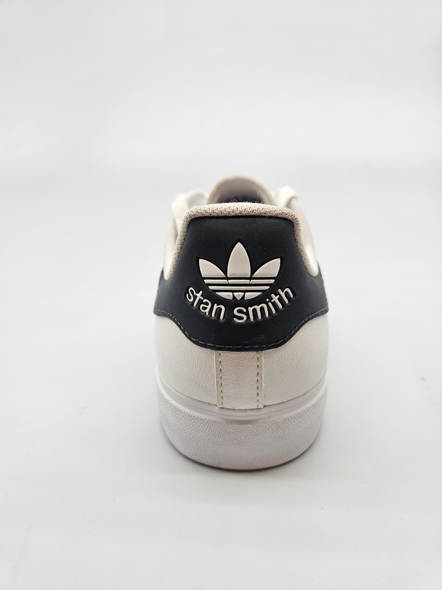 ADIDAS NOVI ORIGINAL PATIKI BR 38.5