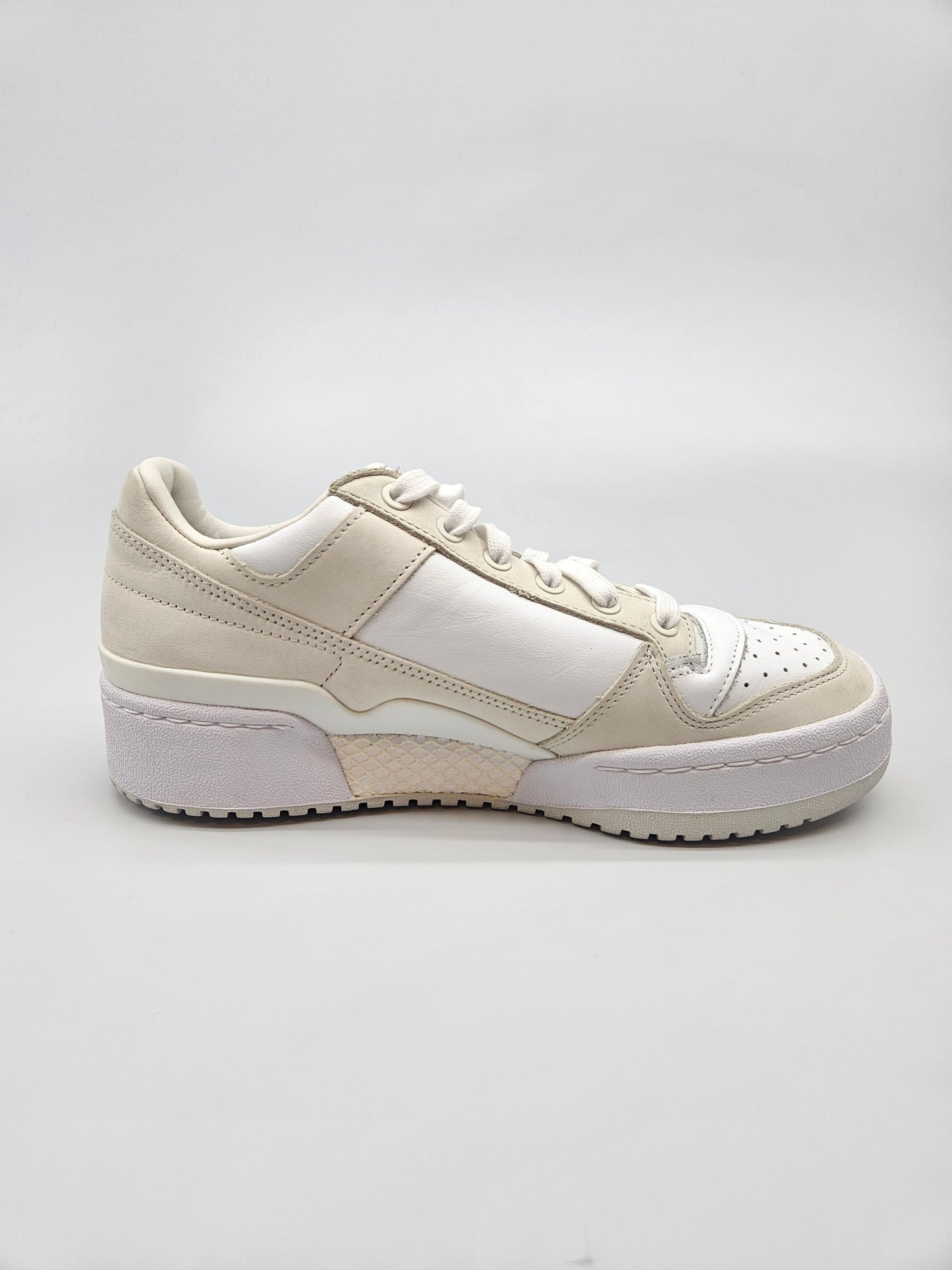 ADIDAS NOVI ORIGINAL PATIKI BR 40.5