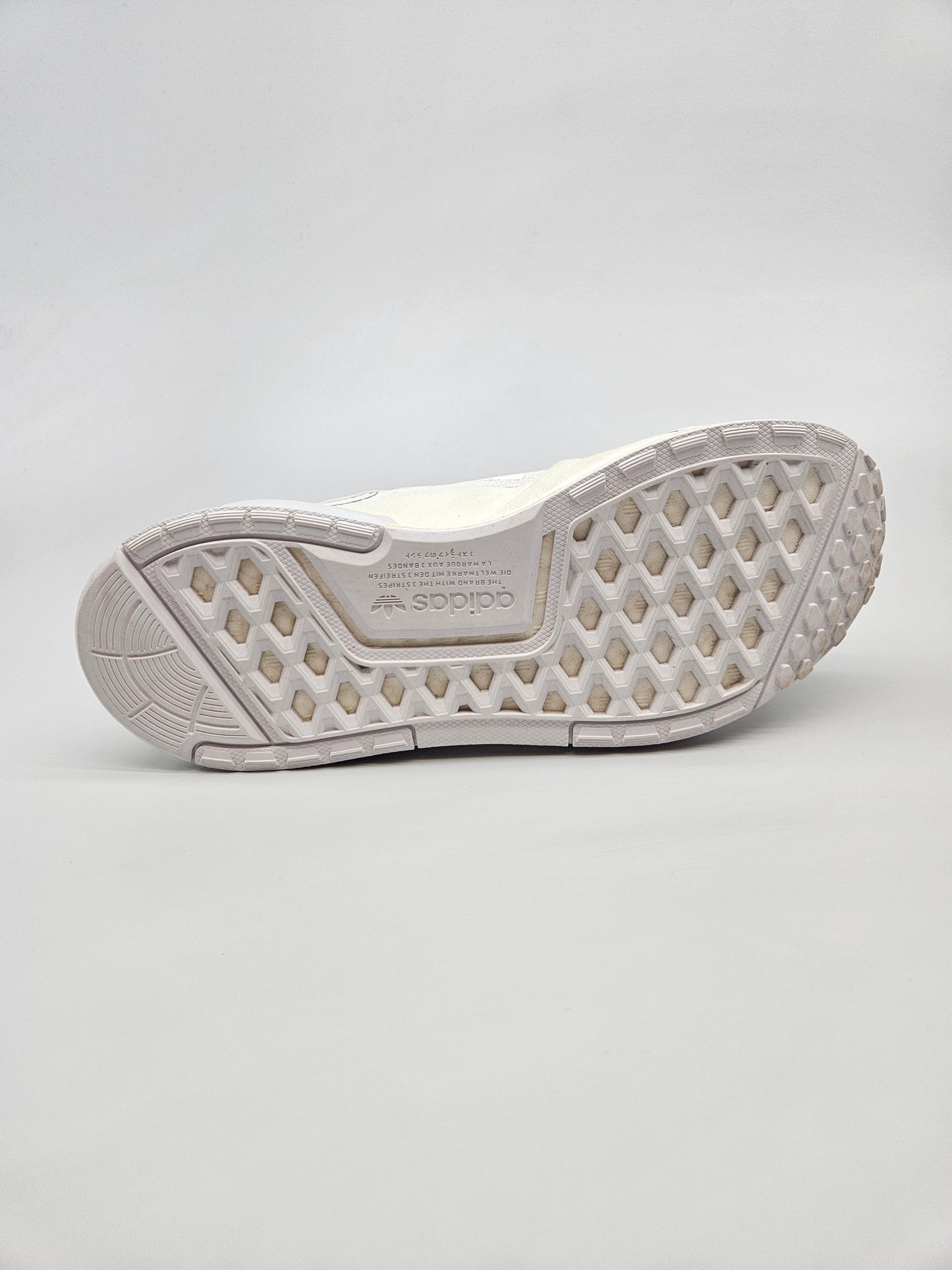 ADIDAS NOVI ORIGINAL PATIKI BR 40.5