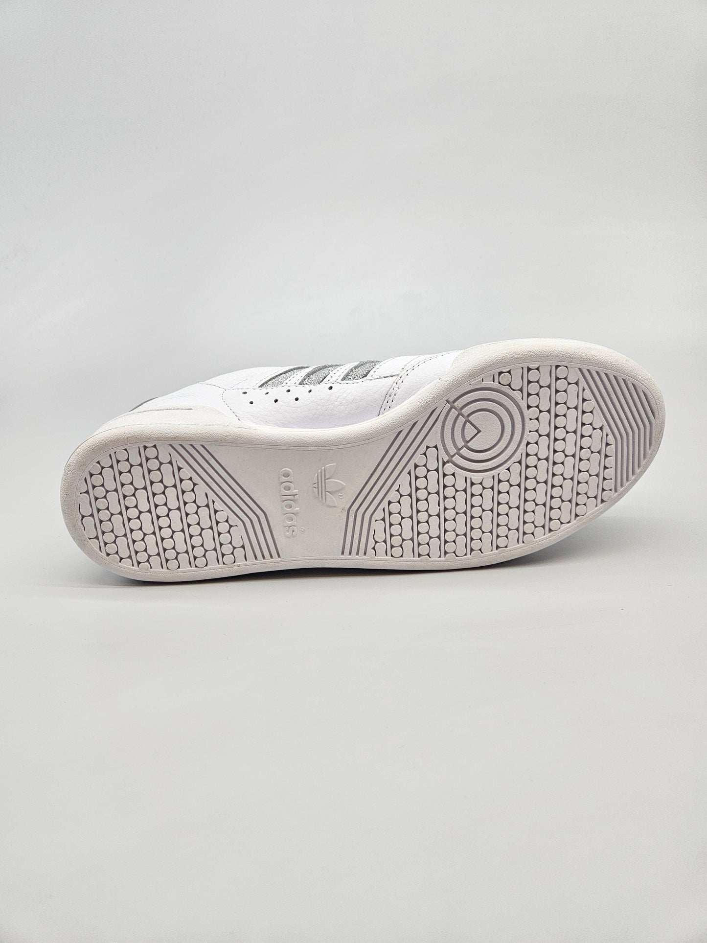 ADIDAS NOVI ORIGINAL PATIKI BR 40.5