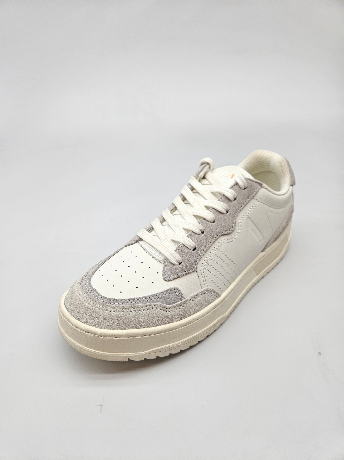 BERSHKA ORIGINAL PATIKI BR 40