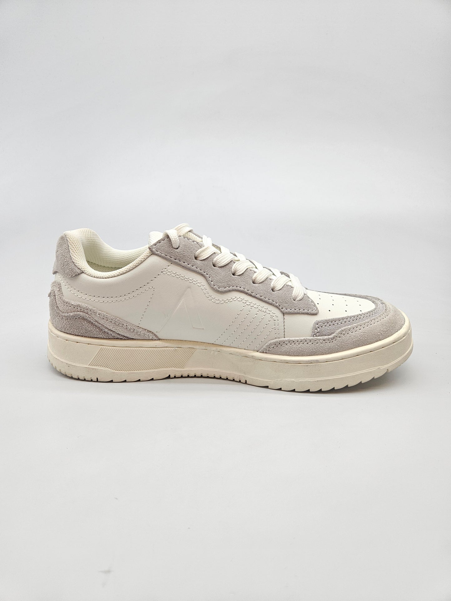 BERSHKA ORIGINAL PATIKI BR 40