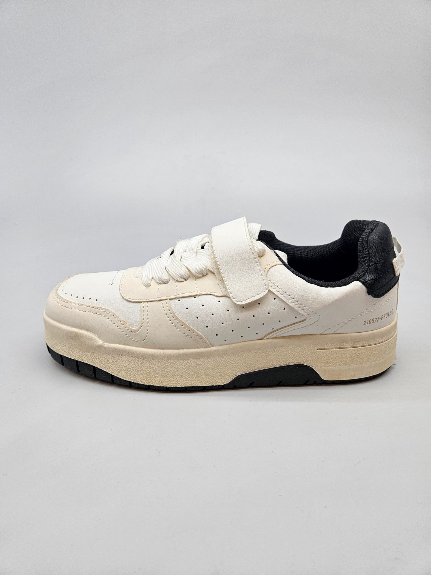 BERSHKA ORIGINAL PATIKI BR 37