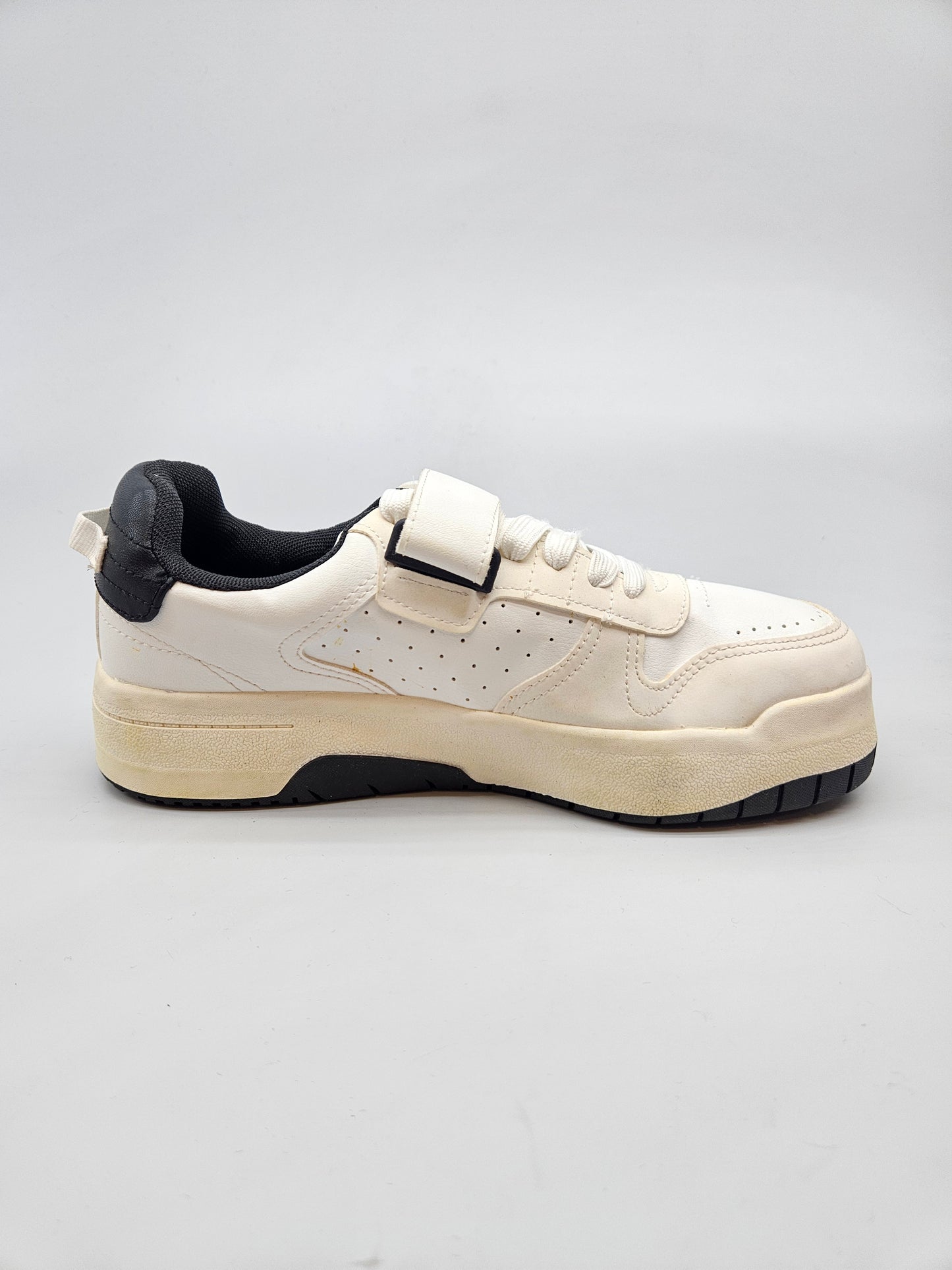 BERSHKA ORIGINAL PATIKI BR 37