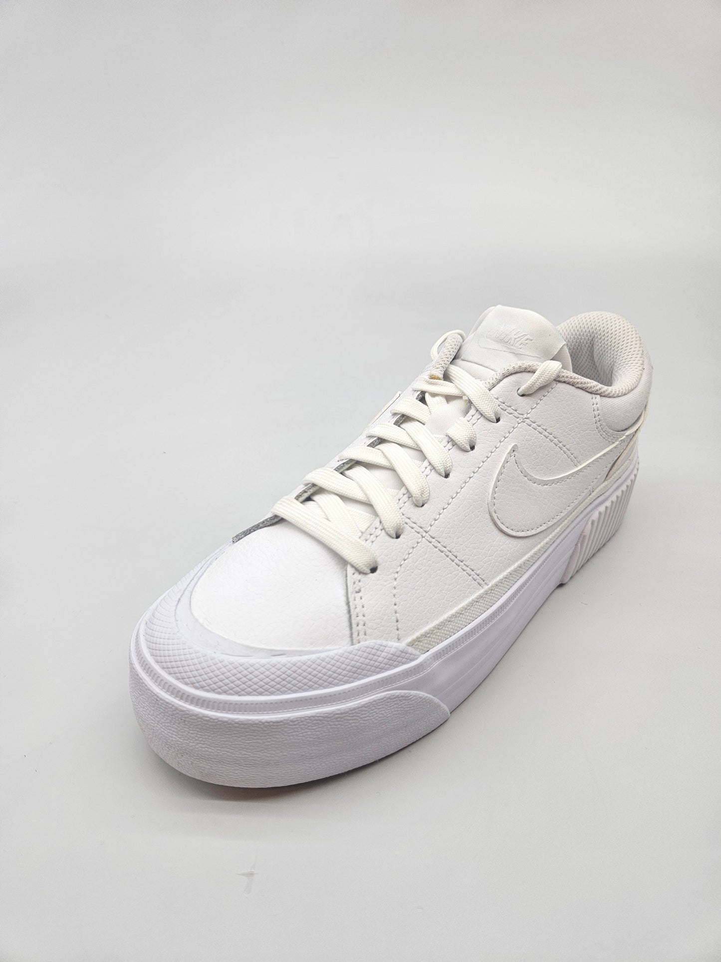 NIKE NOVI ORIGINAL PATIKI BR 37.5