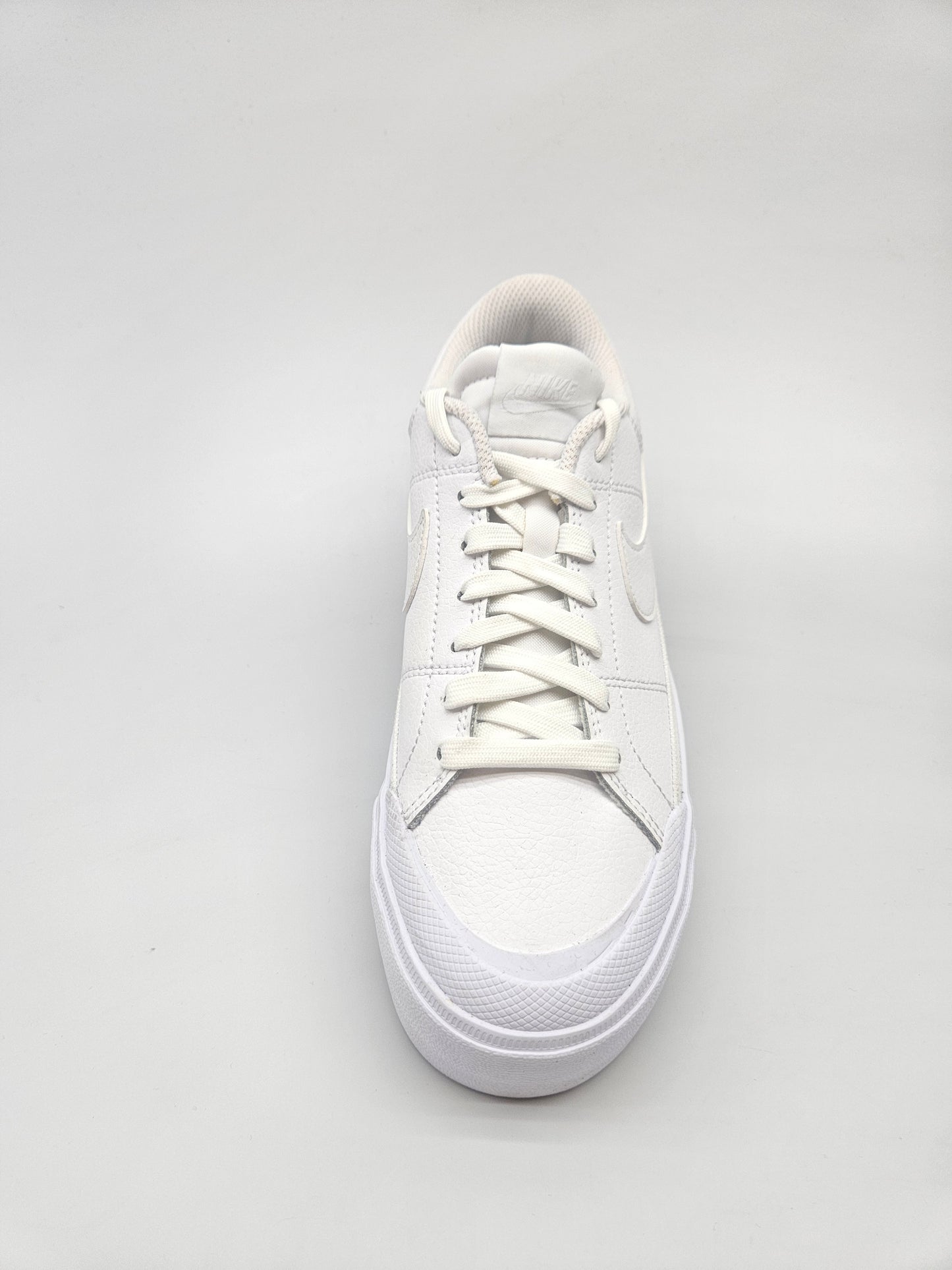 NIKE NOVI ORIGINAL PATIKI BR 37.5
