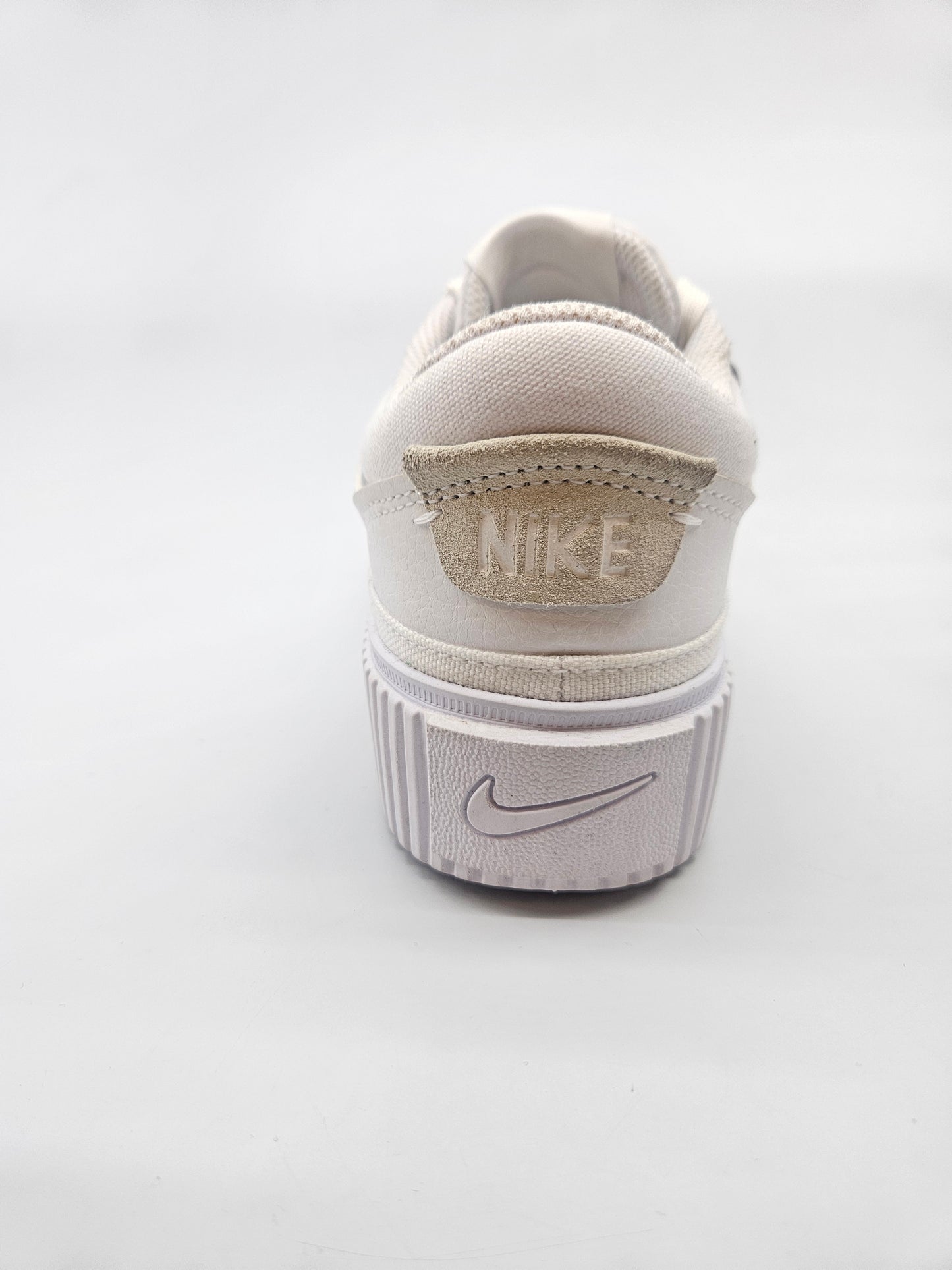 NIKE NOVI ORIGINAL PATIKI BR 37.5