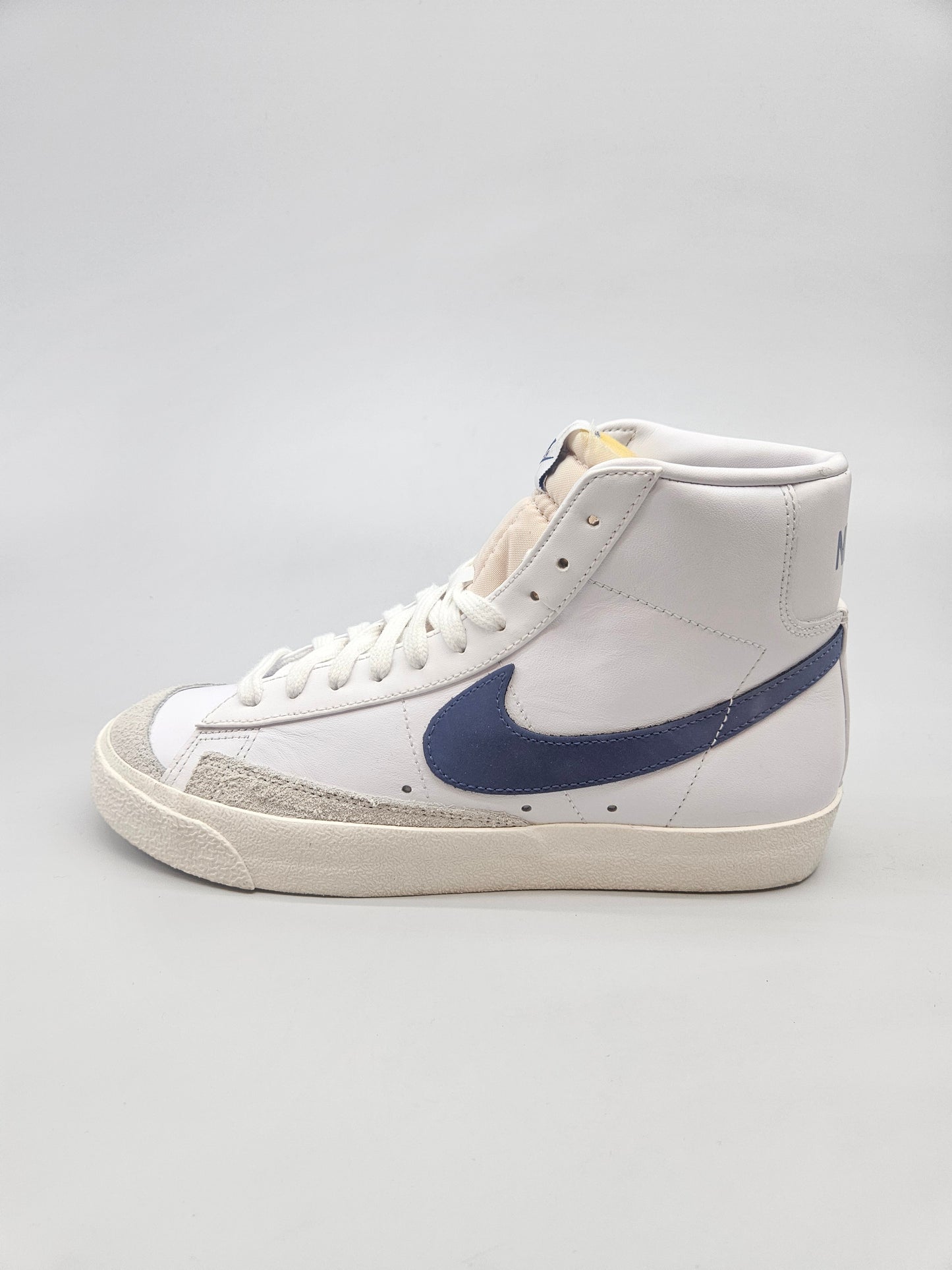 NIKE NOVI ORIGINAL PATIKI BR 40.5