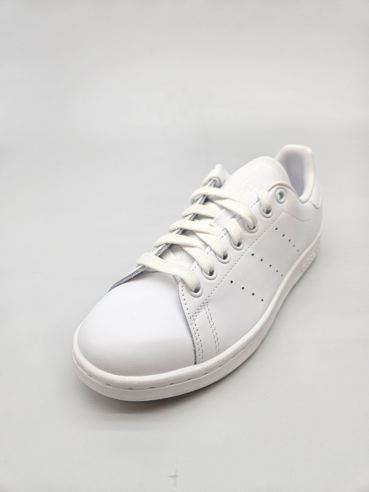 ADIDAS NOVI ORIGINAL PATIKI BR 38.5