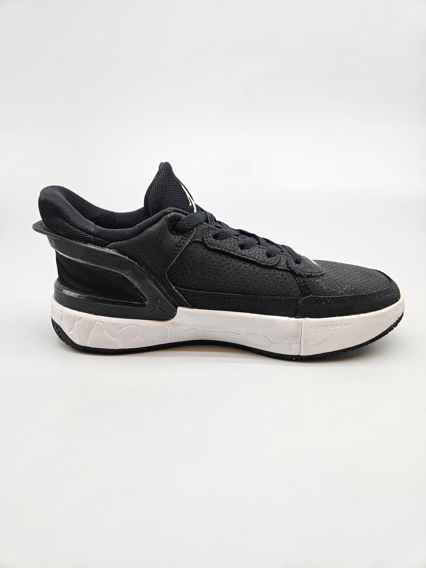 JORDAN ORIGINAL PATIKI BR 38.5