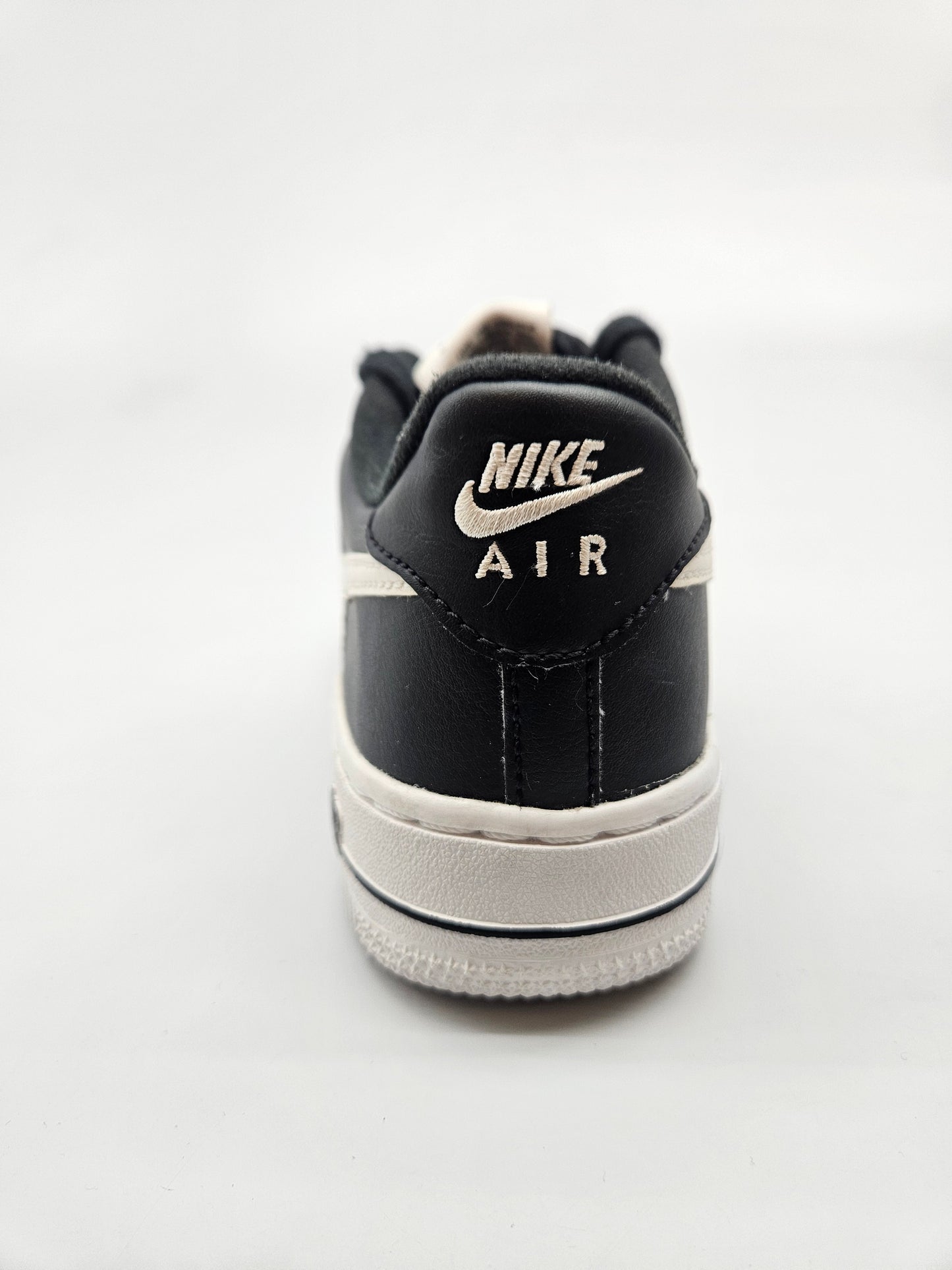 NIKE NOVI ORIGINAL PATIKI BR 38