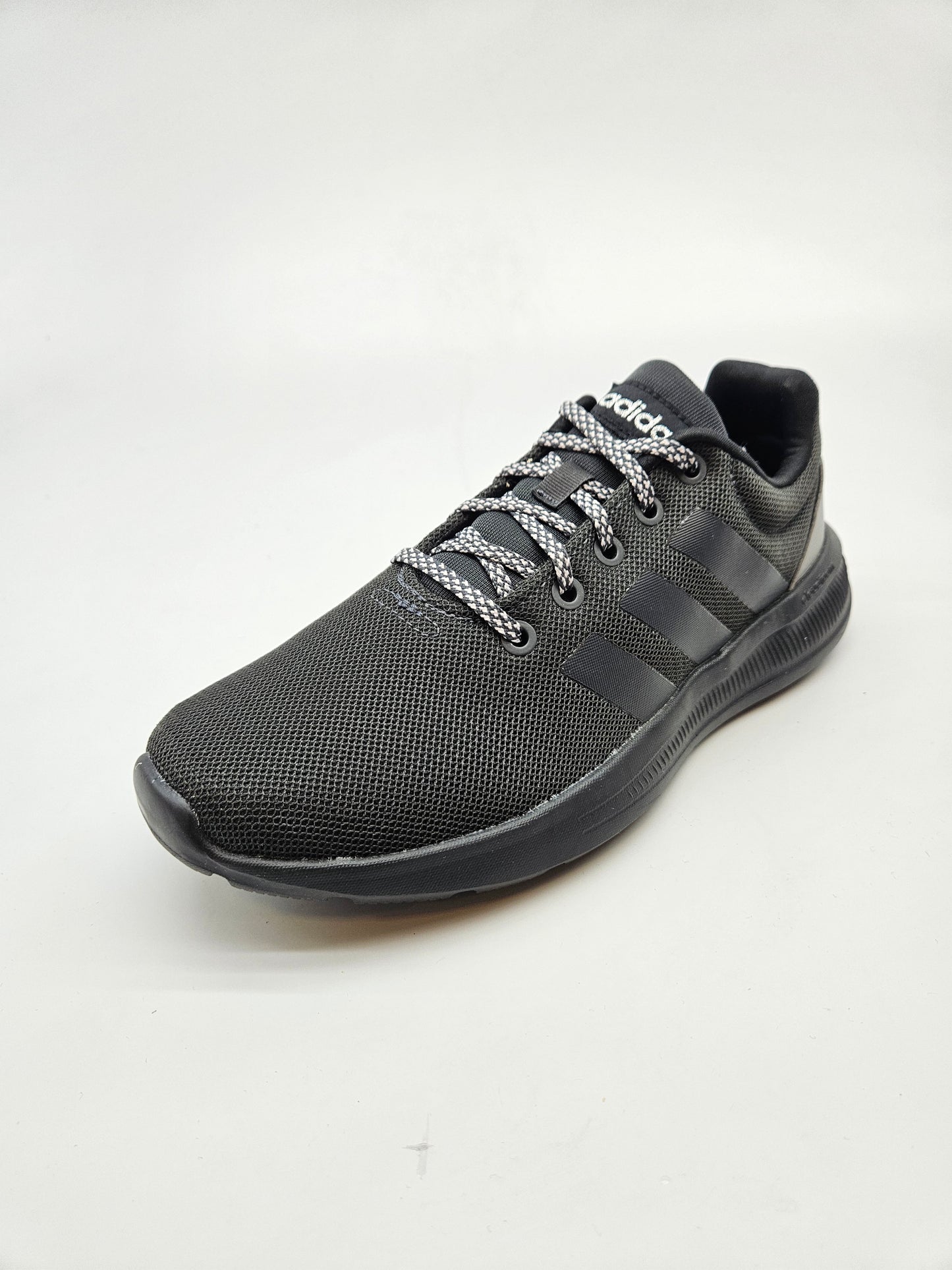 ADIDAS NOVI ORIGINAL PATIKI BR 39