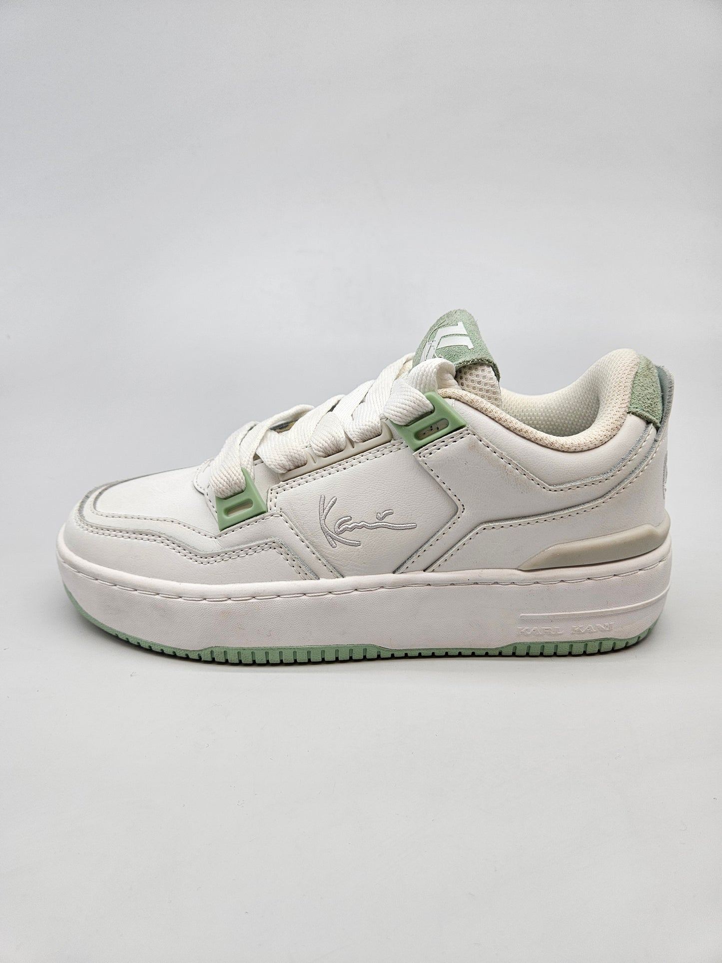 KARL KANI ORIGINAL PATIKI BR 37.5