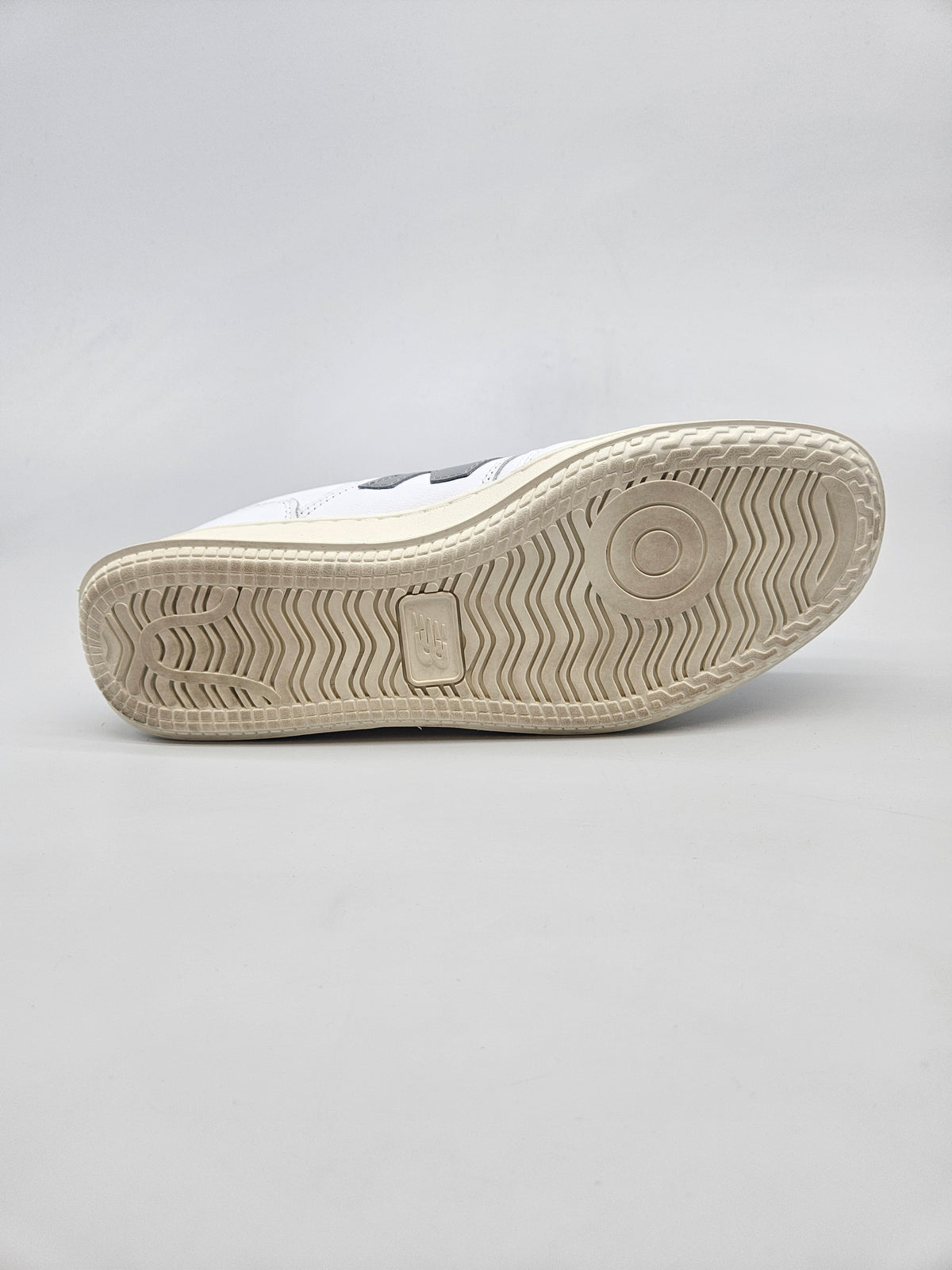 NEW BALANCE ORIGINAL PATIKI BR 42.5