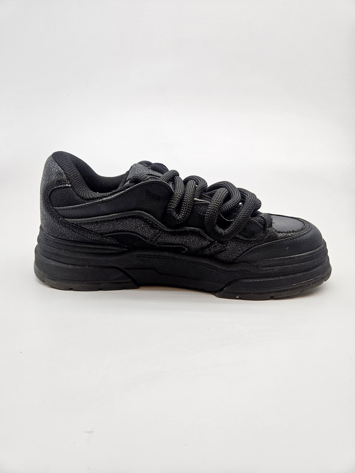 BERSHKA ORIGINAL PATIKI BR 40