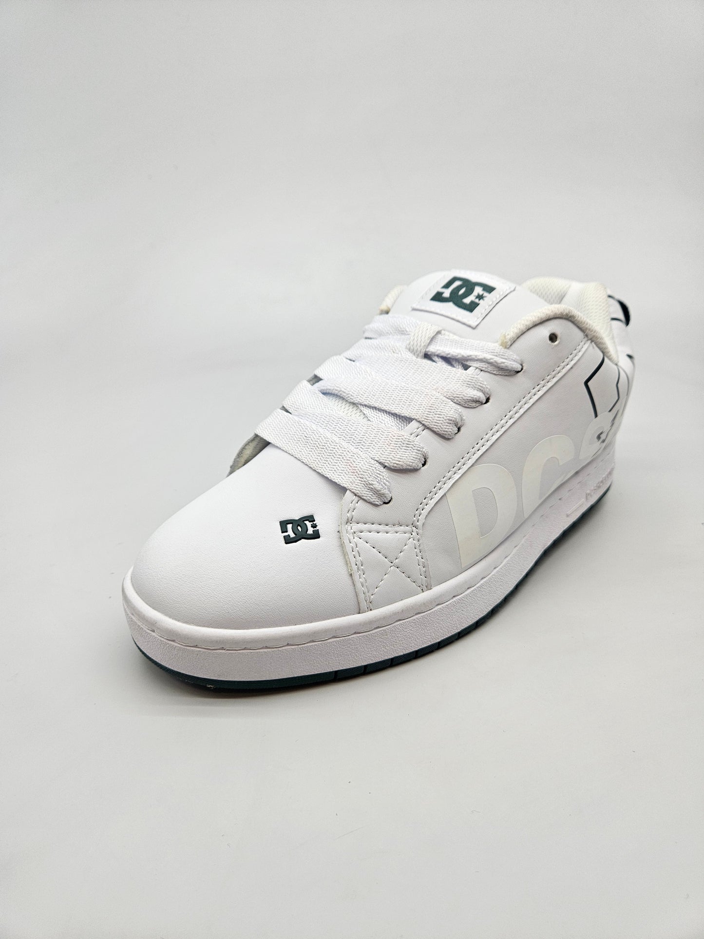 DC NOVI ORIGINAL PATIKI BR 40