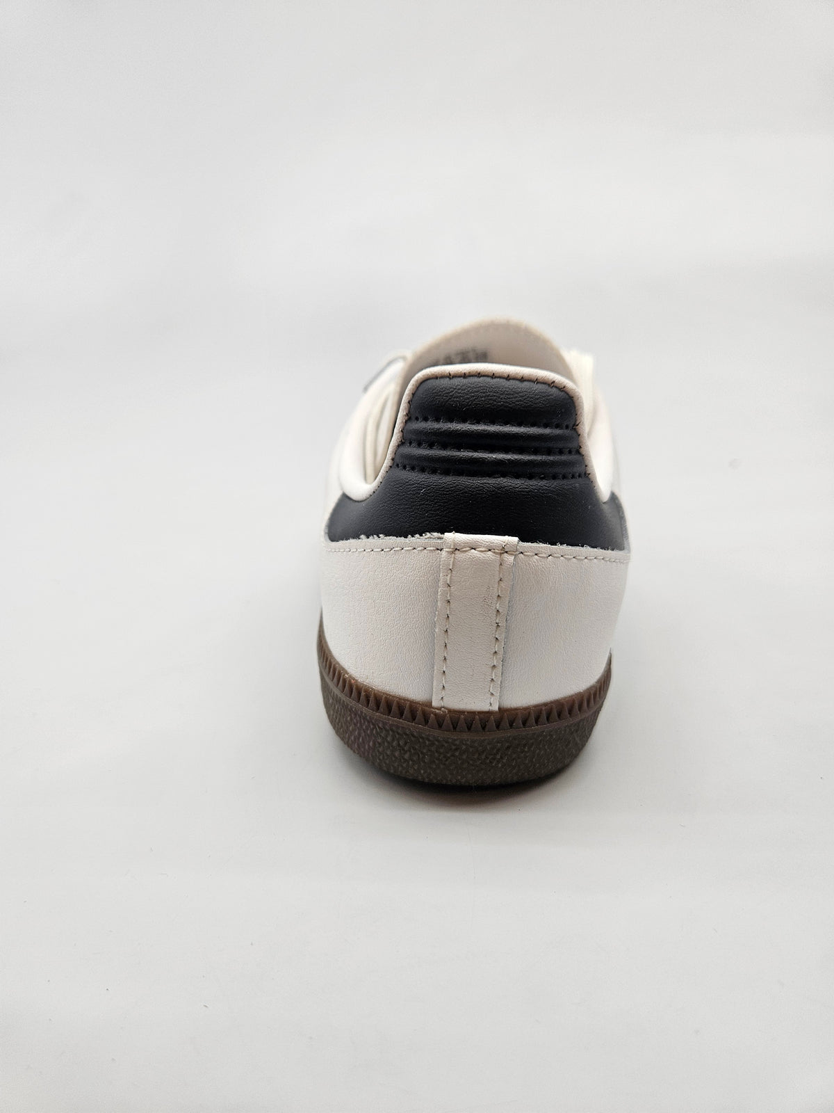 ADIDAS NOVI ORIGINAL PATIKI BR 34